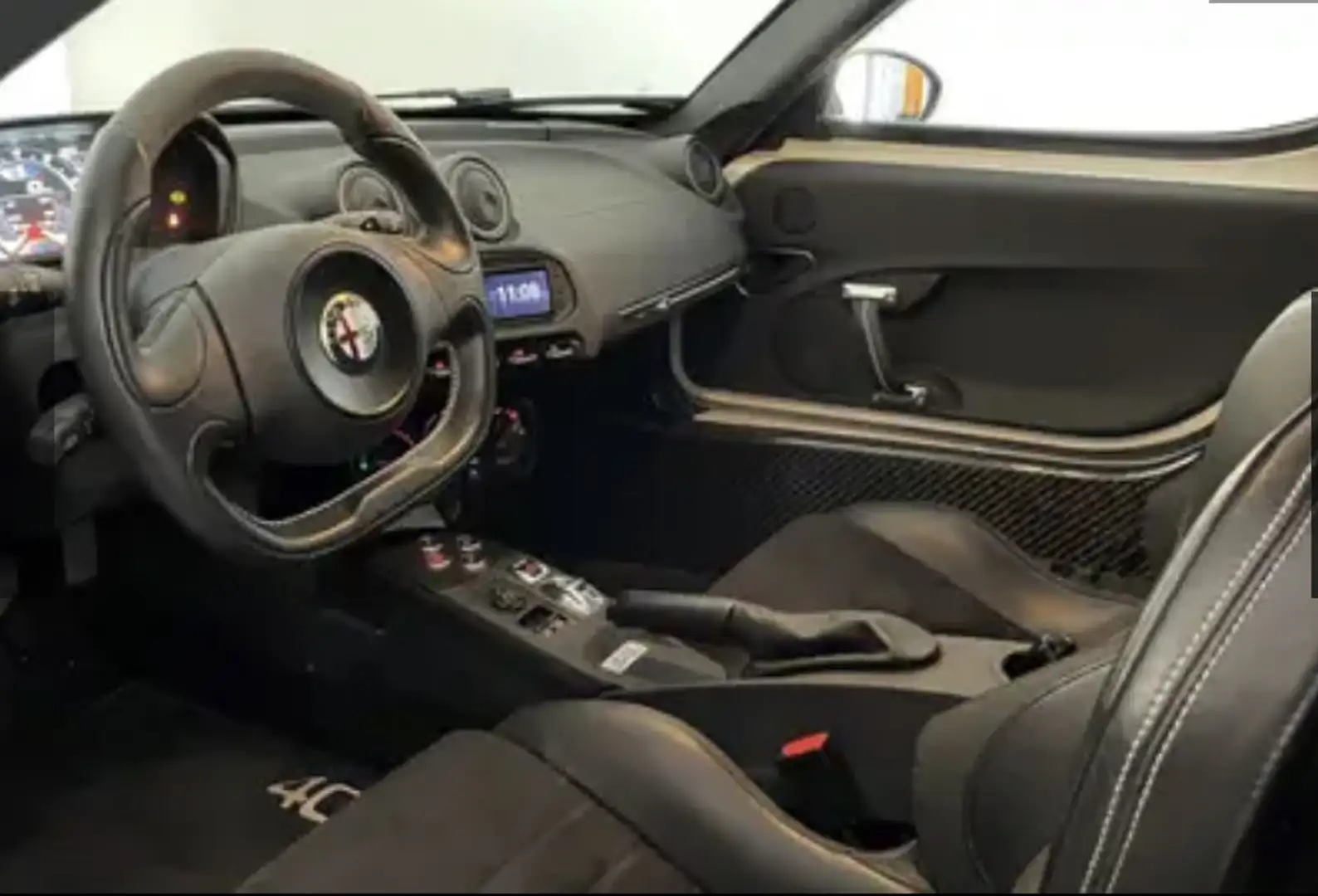 Alfa Romeo 4C Coupe 1750 tbi 240cv tct Launch - 2