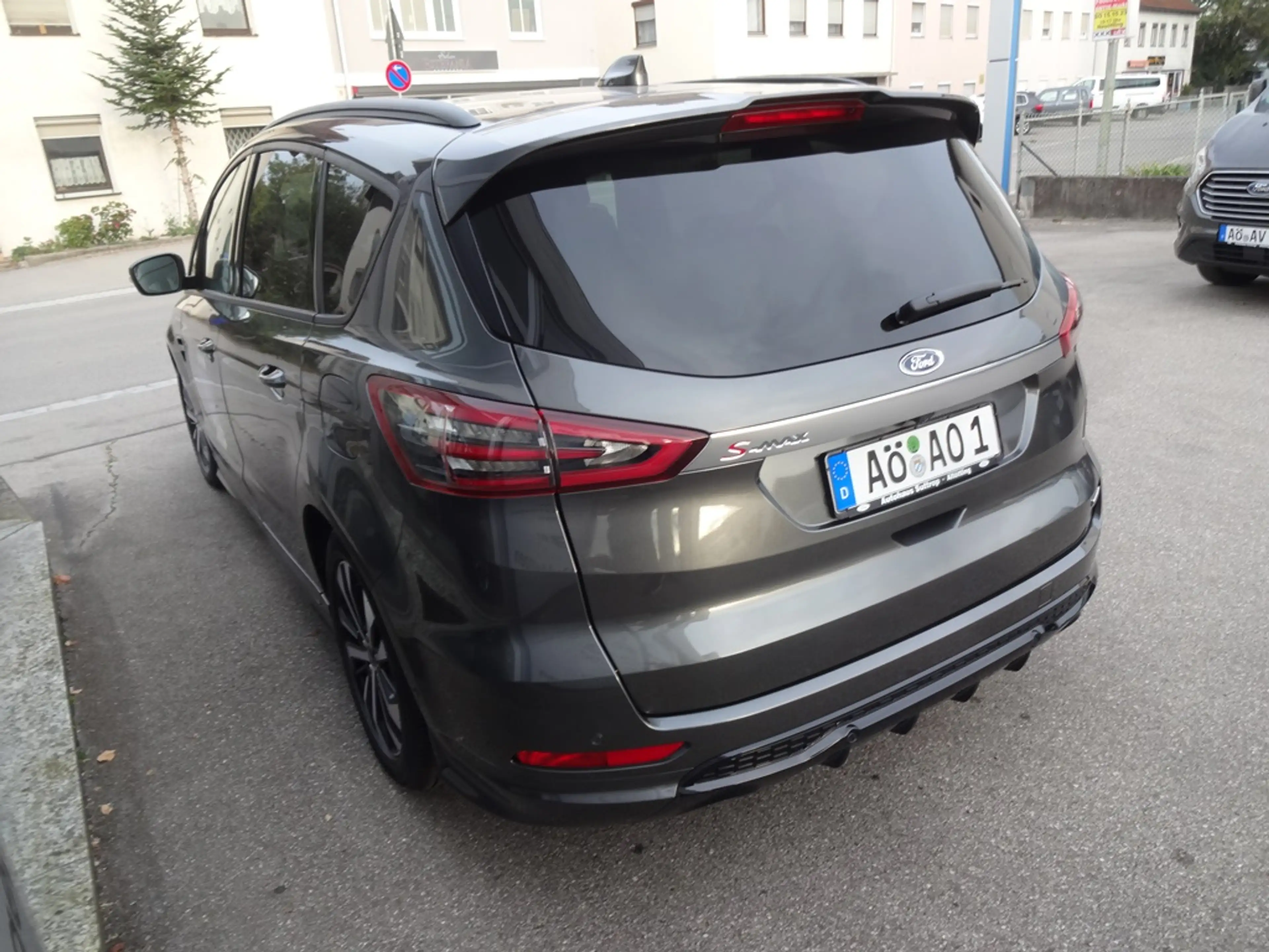 Ford S-Max ST-Line F-HEV mit Businesspaket — photo 6
