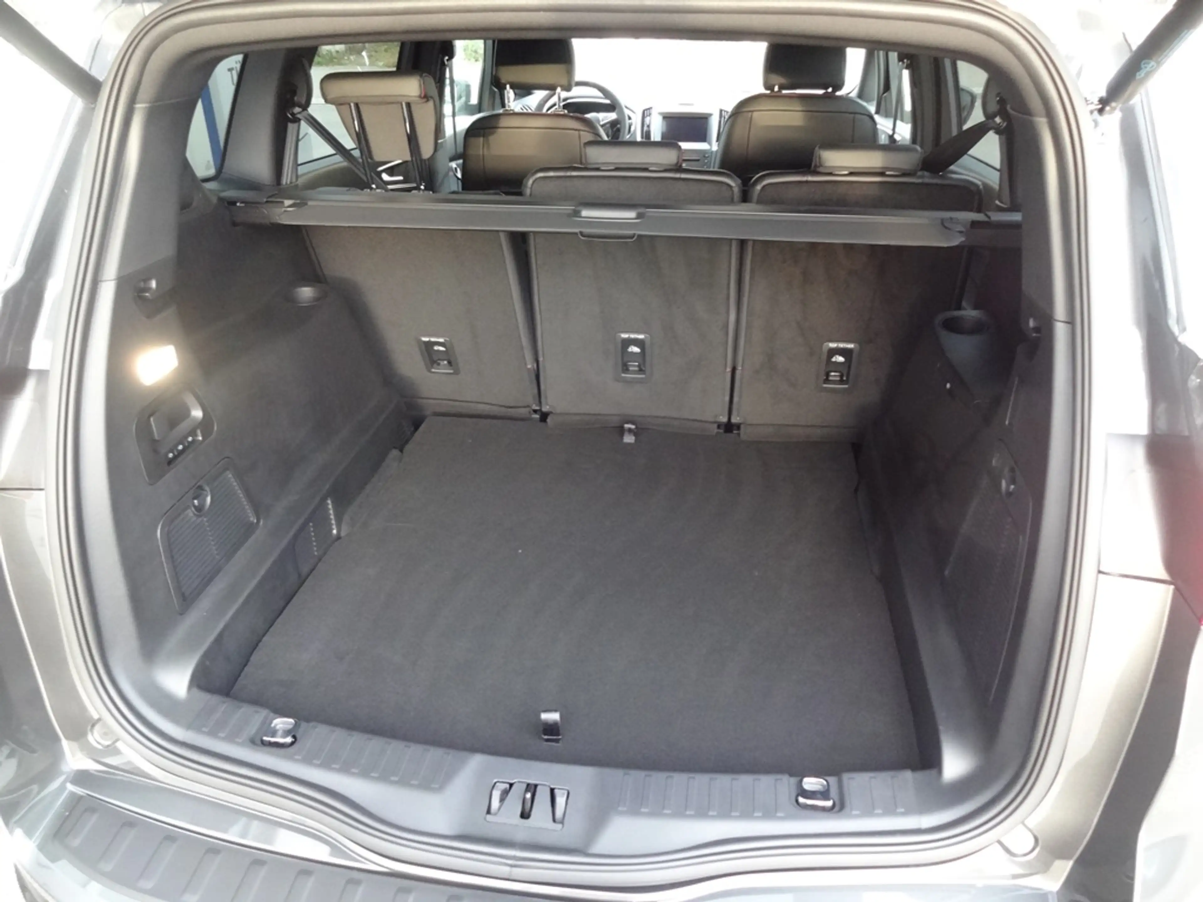 Ford S-Max ST-Line F-HEV mit Businesspaket — photo 10