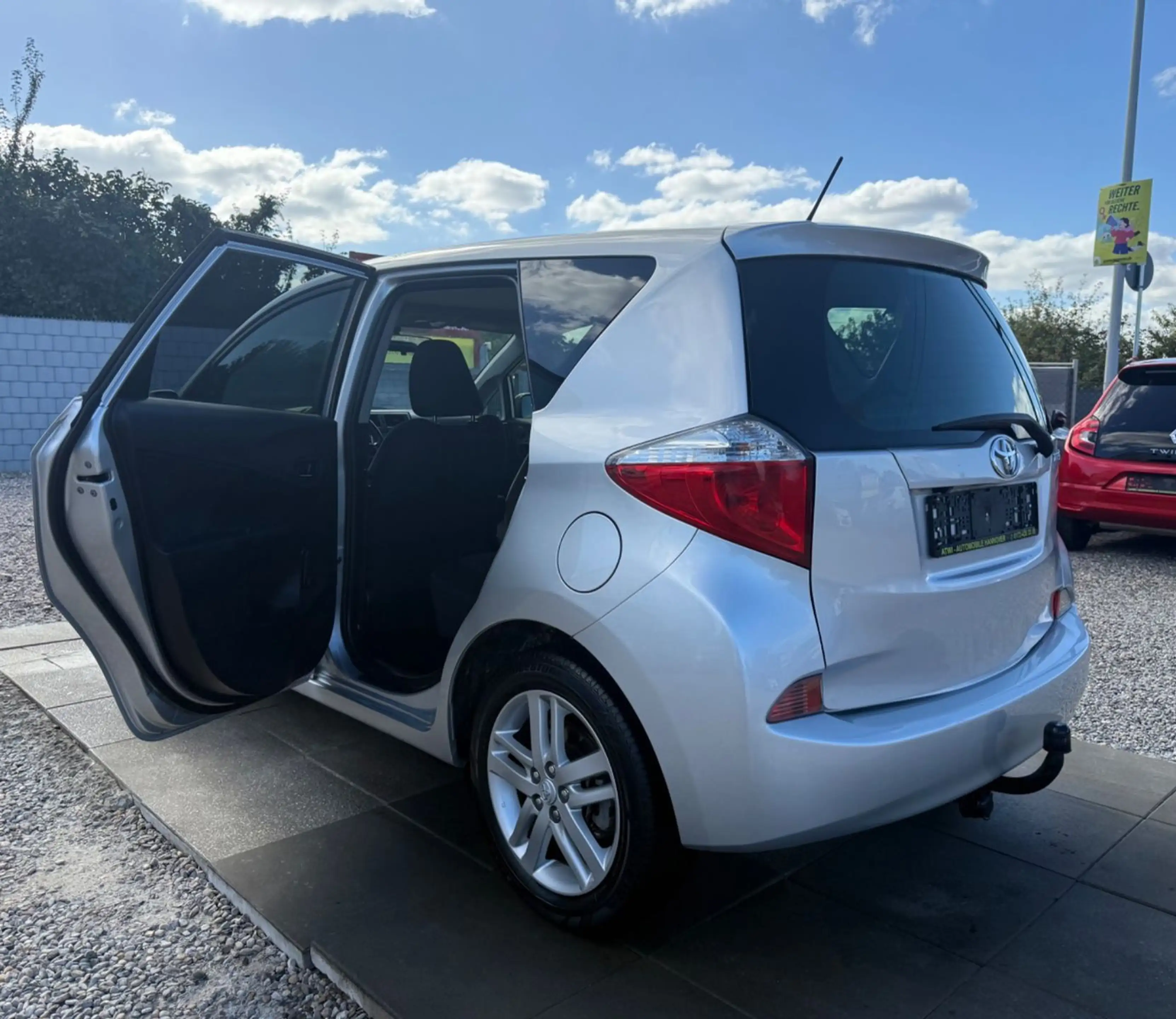 Toyota Verso-S Life Inspektion neu HU Neu Kamera — photo 8