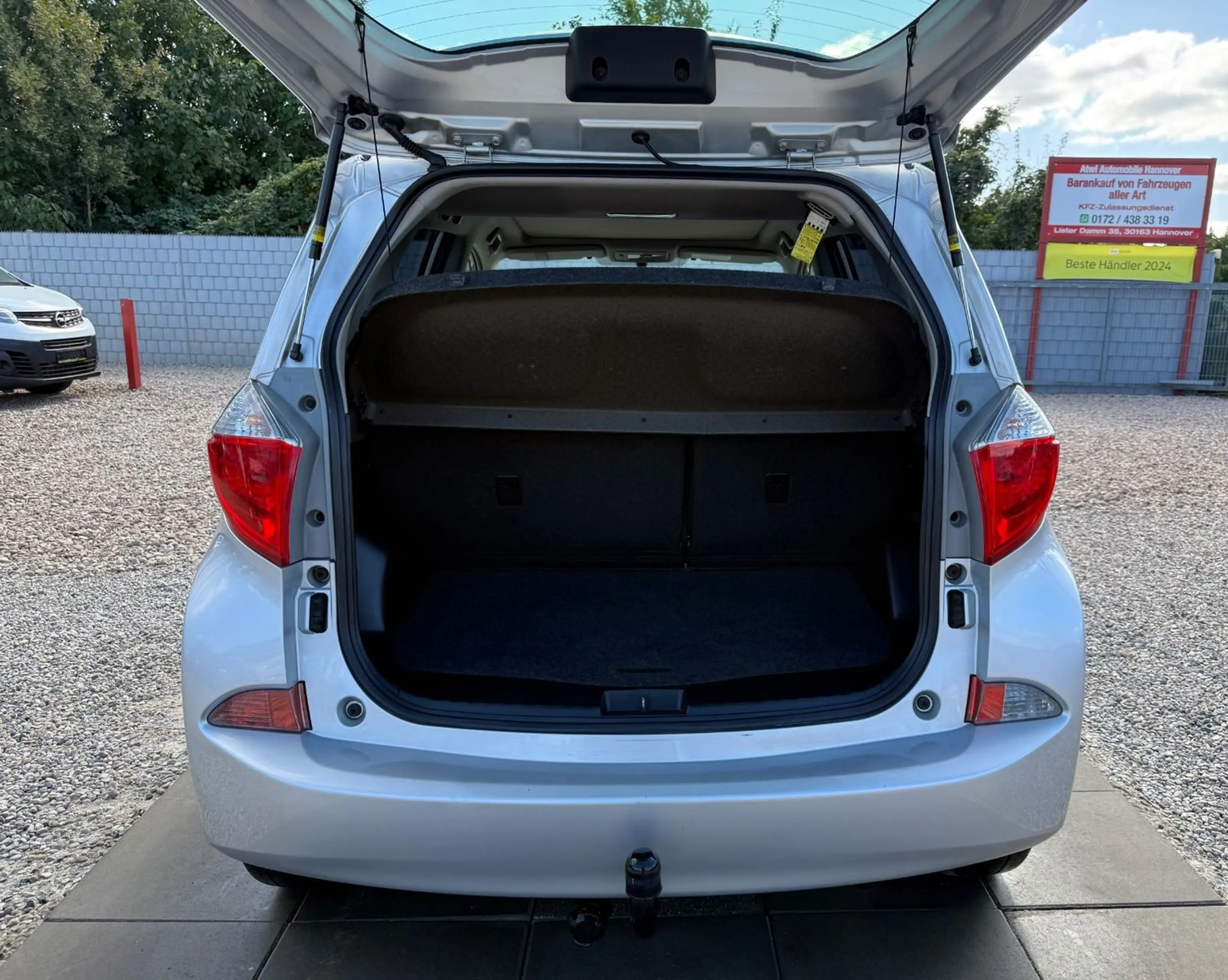 Toyota Verso-S Life Inspektion neu HU Neu Kamera — photo 9