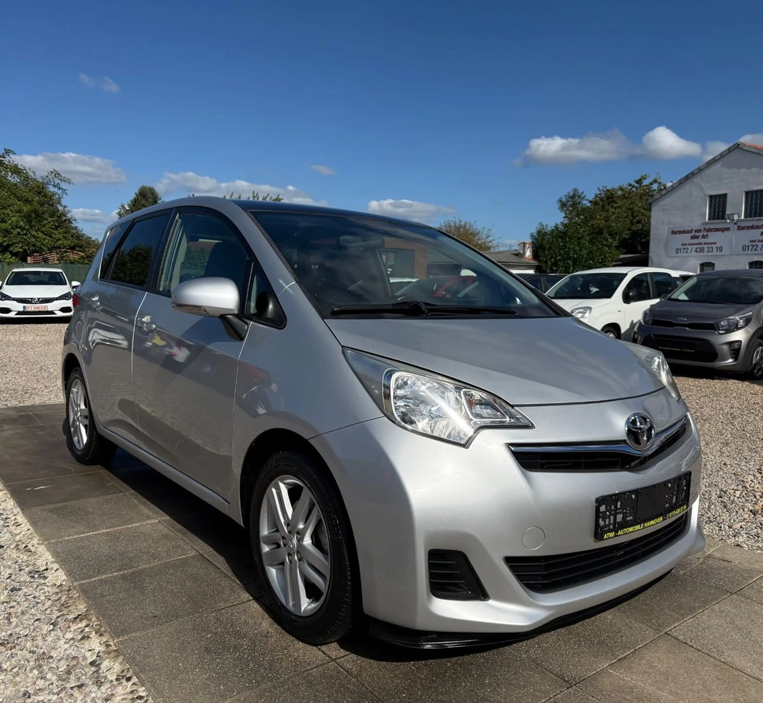 Toyota Verso-S Life Inspektion neu  HU Neu Kamera