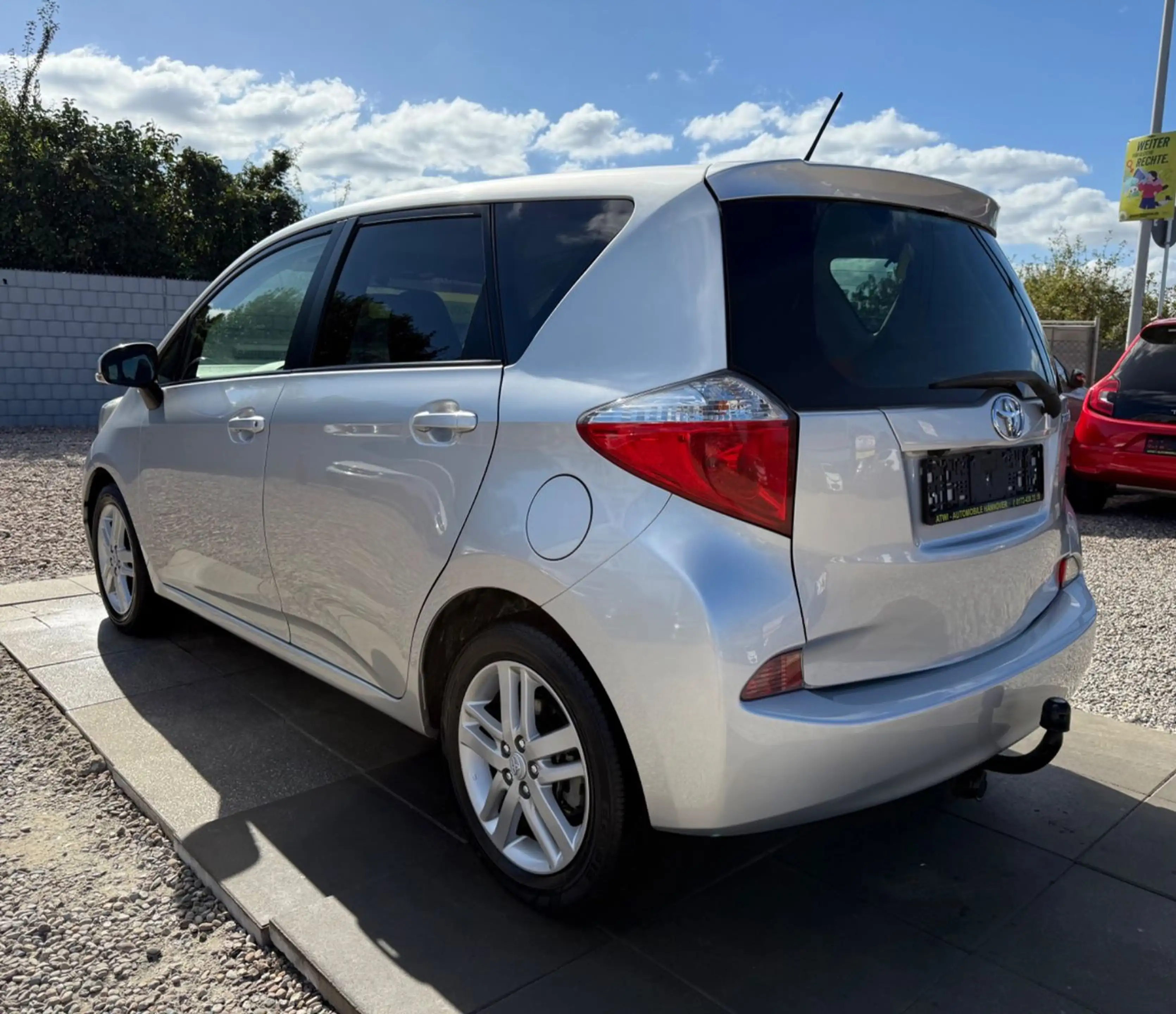 Toyota Verso-S Life Inspektion neu HU Neu Kamera — photo 4