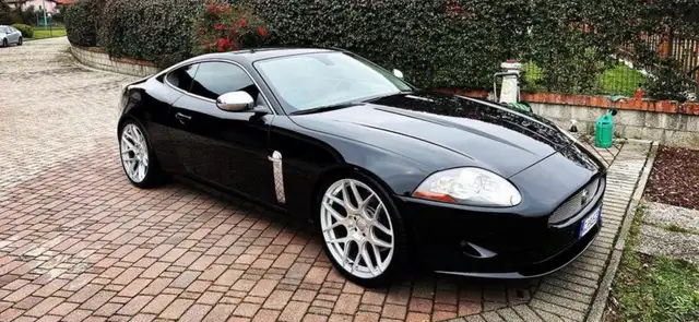 Jaguar XK8