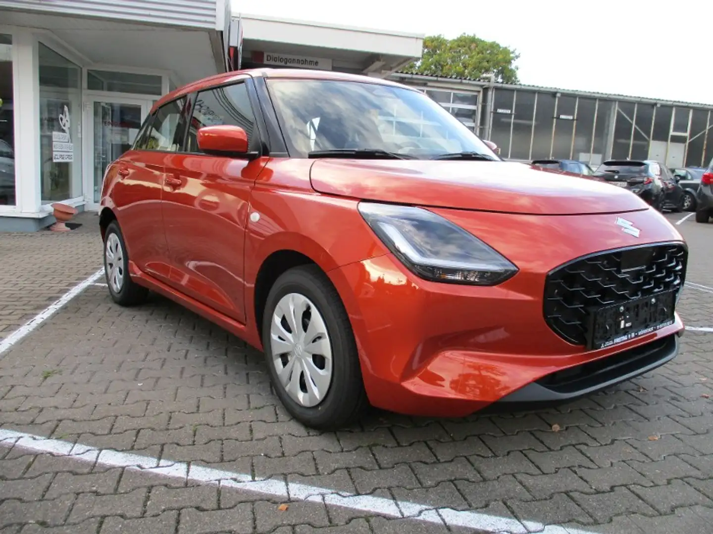 Suzuki Swift 1,2 Club Hybrid MT --Leasingpreis*-- Naranja - 2