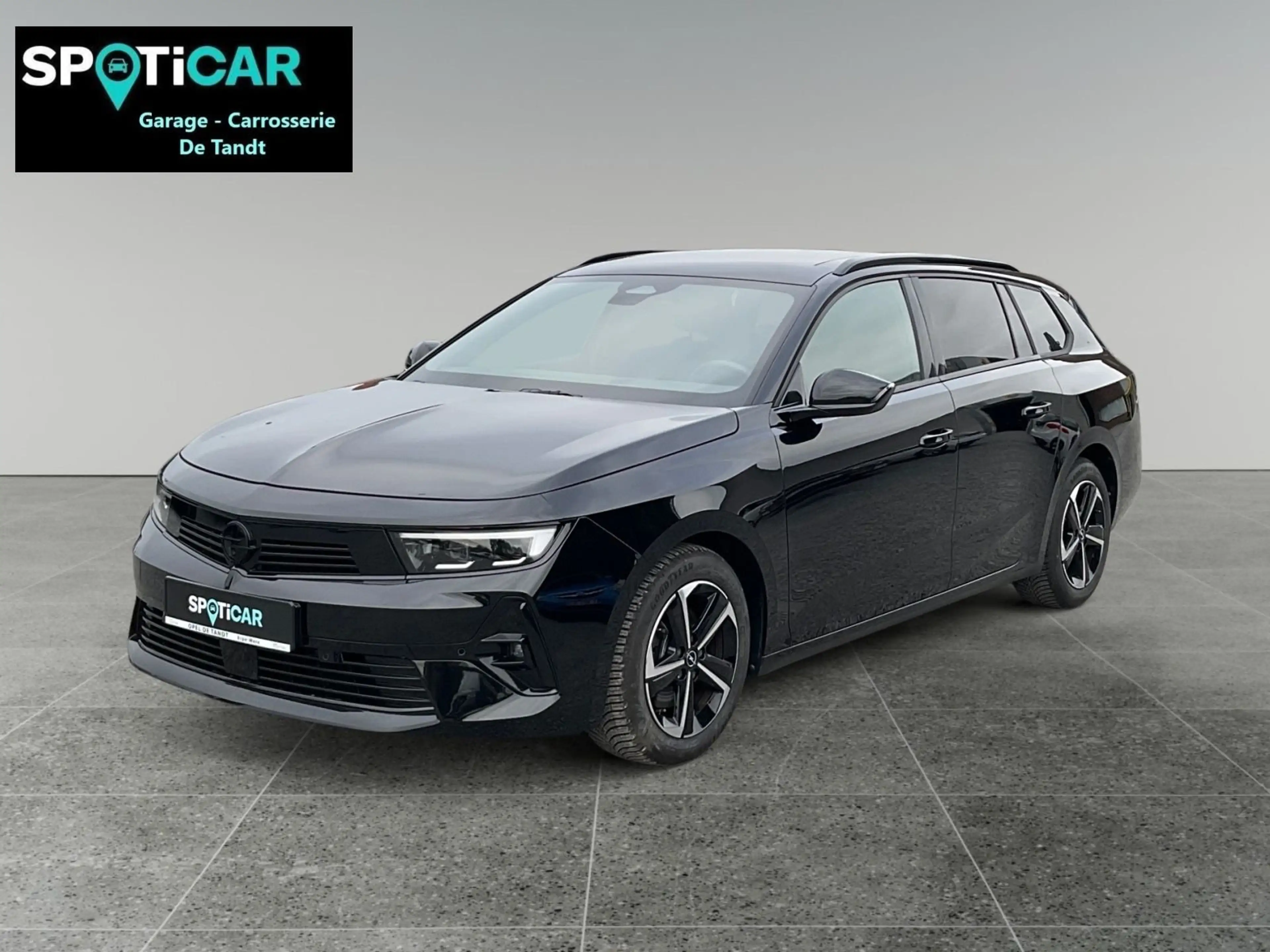 Opel Astra Gs-Line 1.2 Benzine 130 pk Automaat ! pano/schuif dak, top uitgerust!!