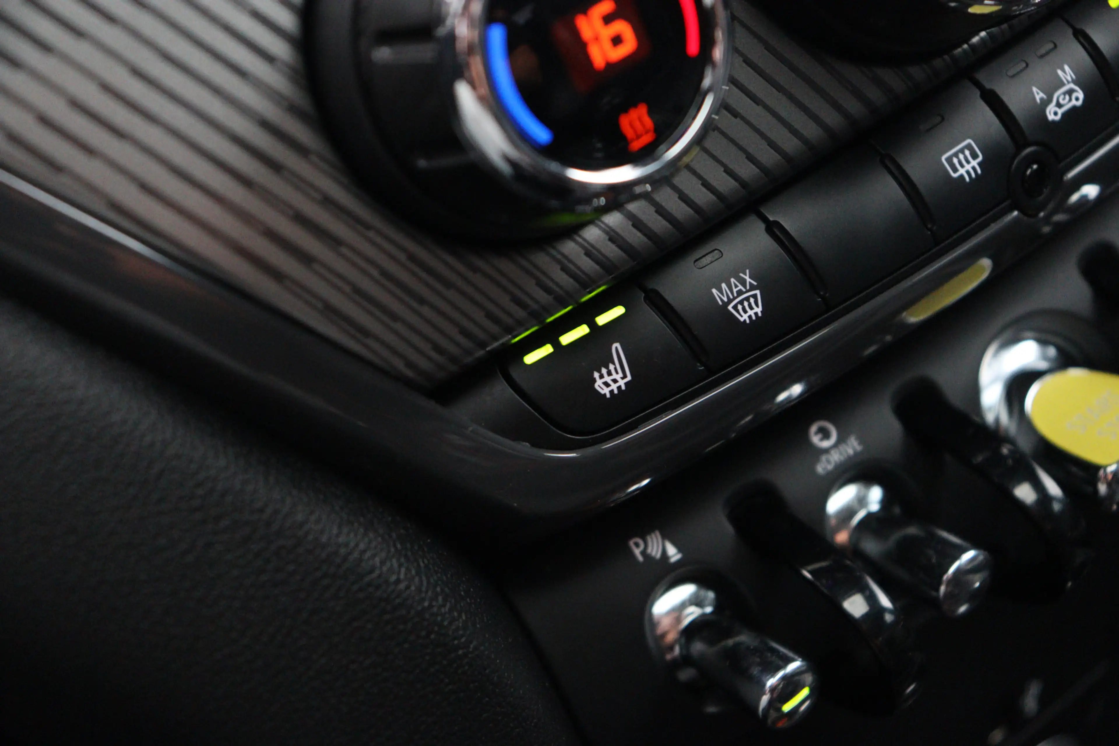 MINI Cooper SE Countryman 1.5 ALL4 Chili | Pano | Leder | Camera | — photo 34