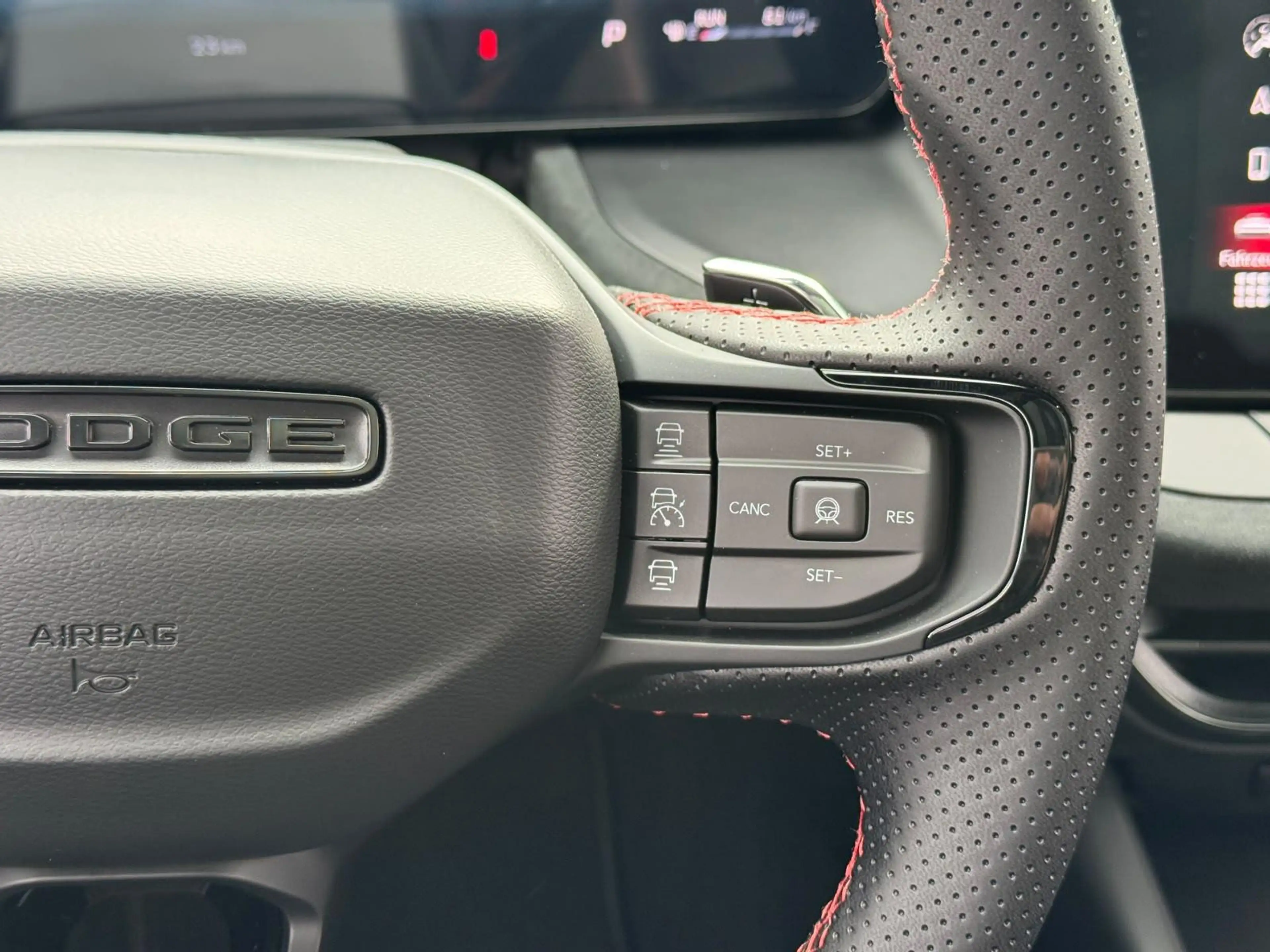 Dodge Charger Scat Pack AWD 2026 + Launch age — photo 28