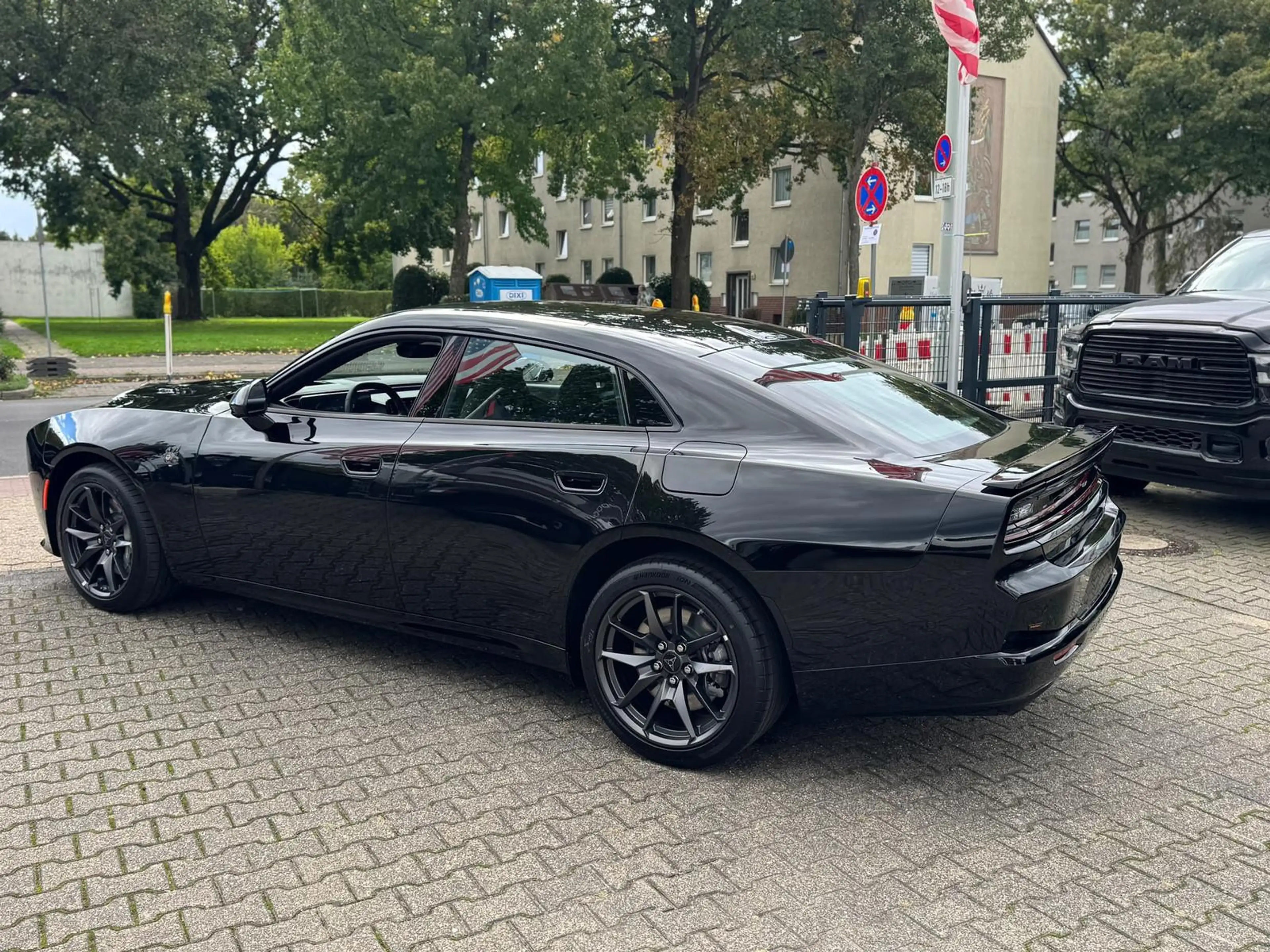 Dodge Charger Scat Pack AWD 2026 + Launch age — photo 9