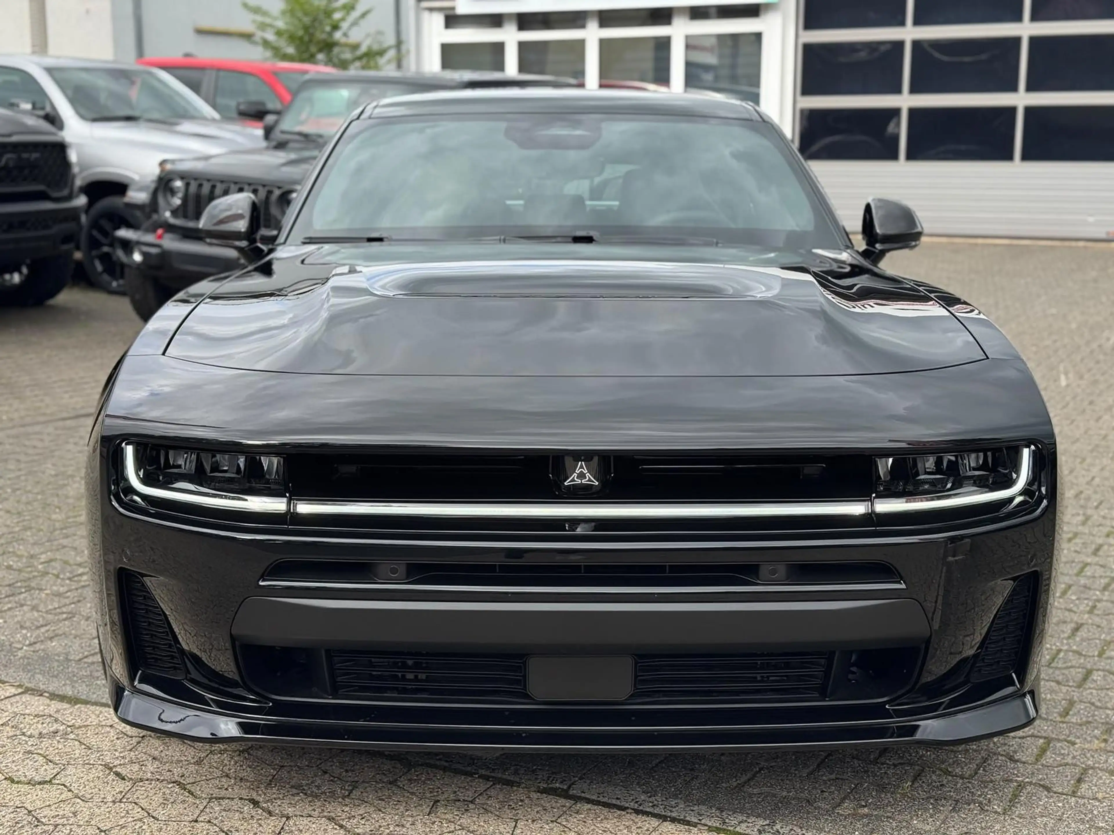 Dodge Charger Scat Pack AWD 2026 + Launch age — photo 13