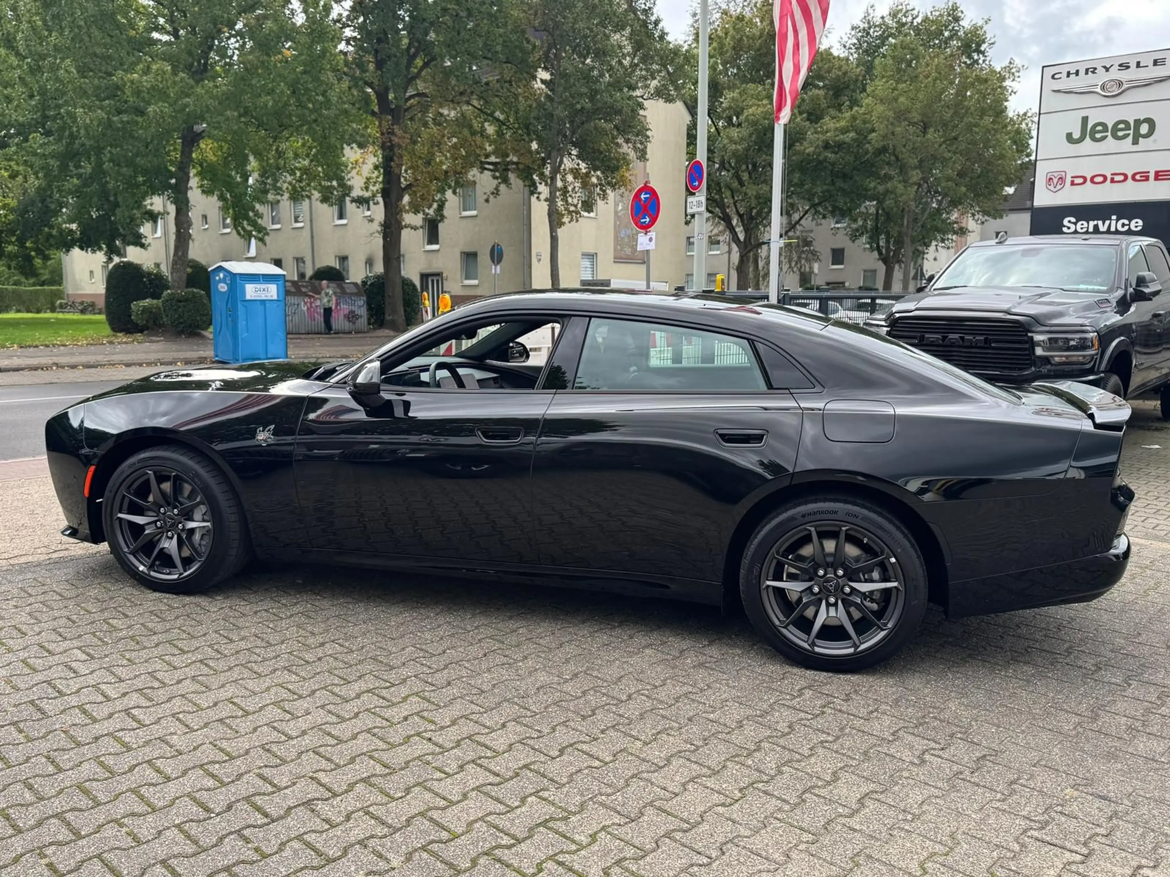 Dodge Charger Scat Pack AWD 2026 + Launch age — photo 10