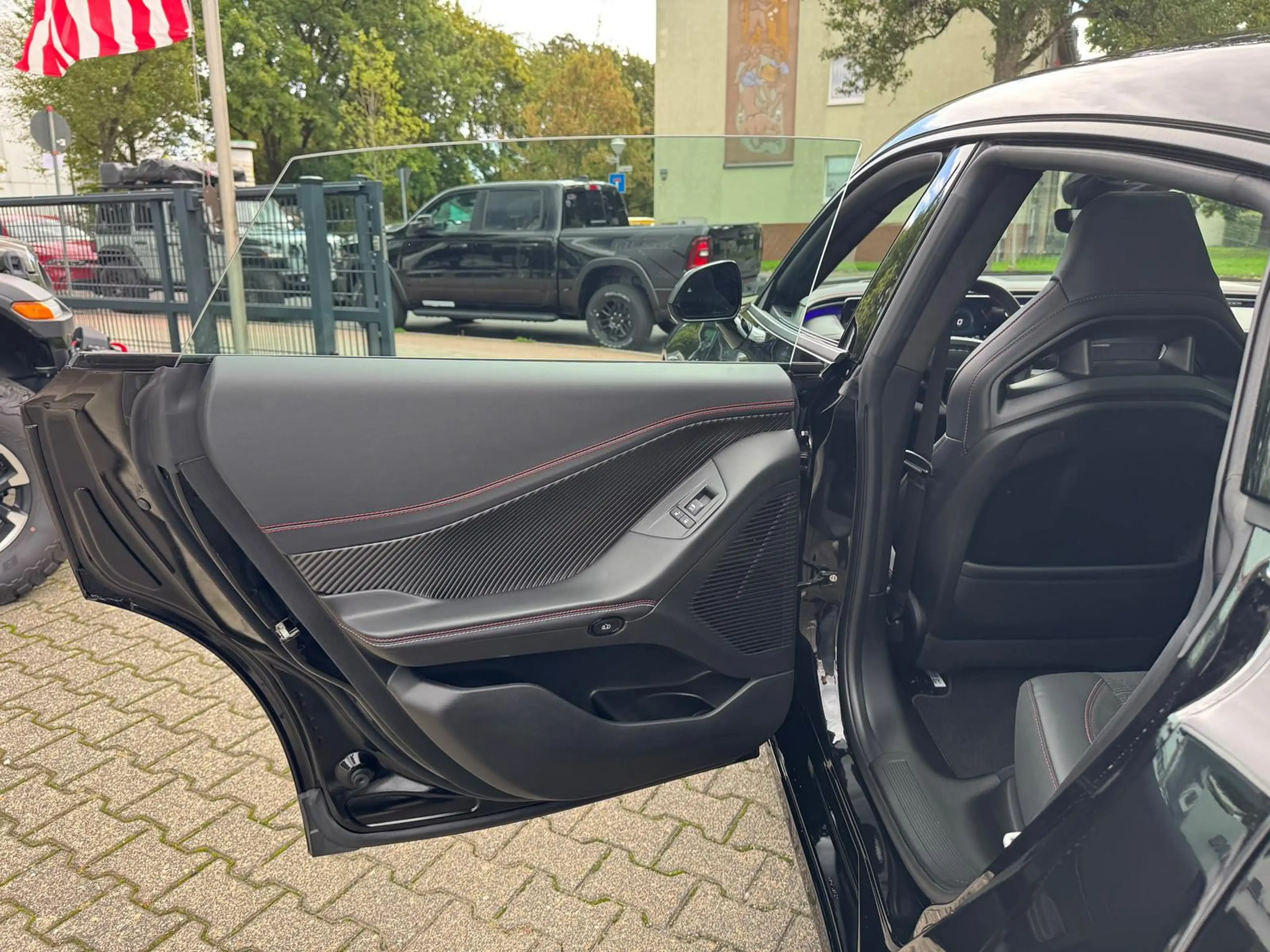 Dodge Charger Scat Pack AWD 2026 + Launch age — photo 21
