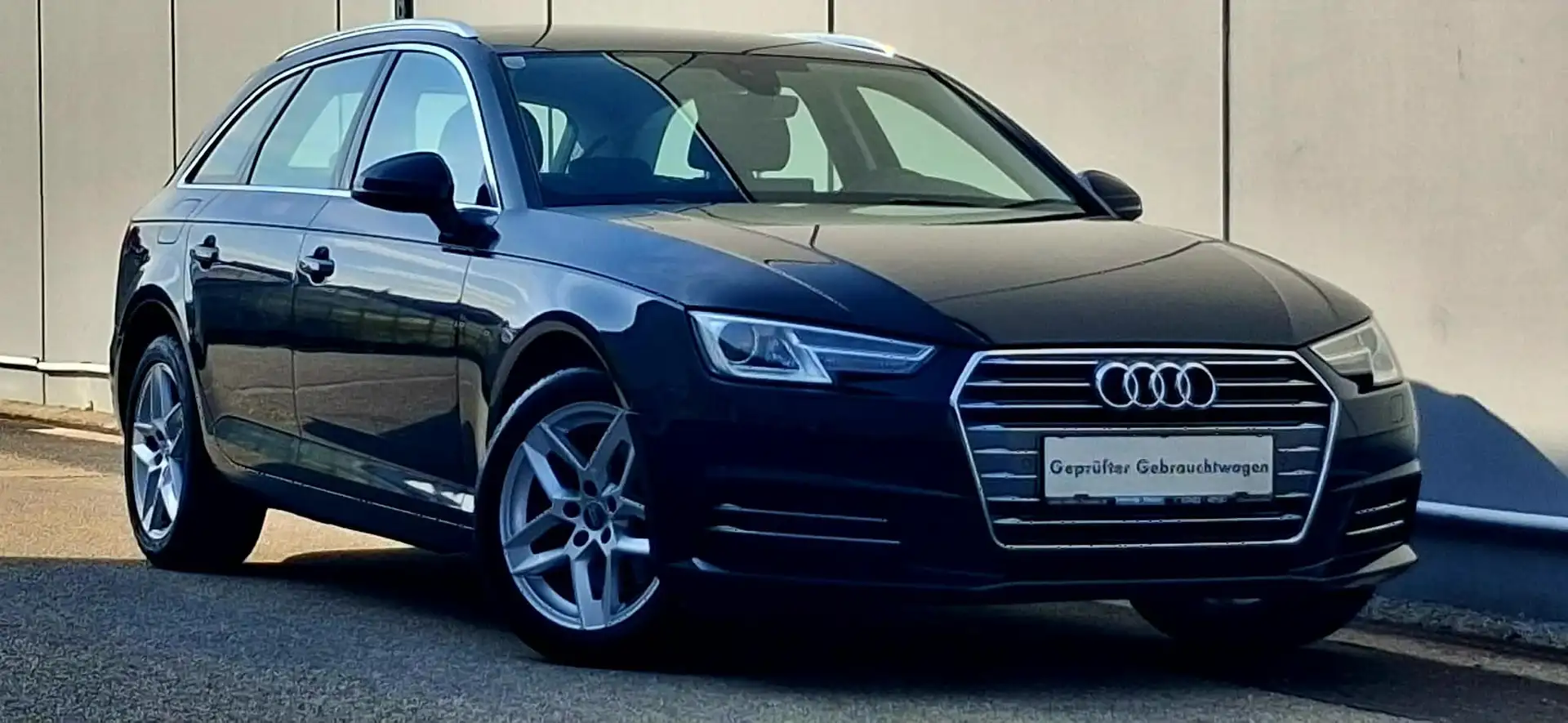 Audi A4 Avant 2,0 TDI Sport Blau - 1