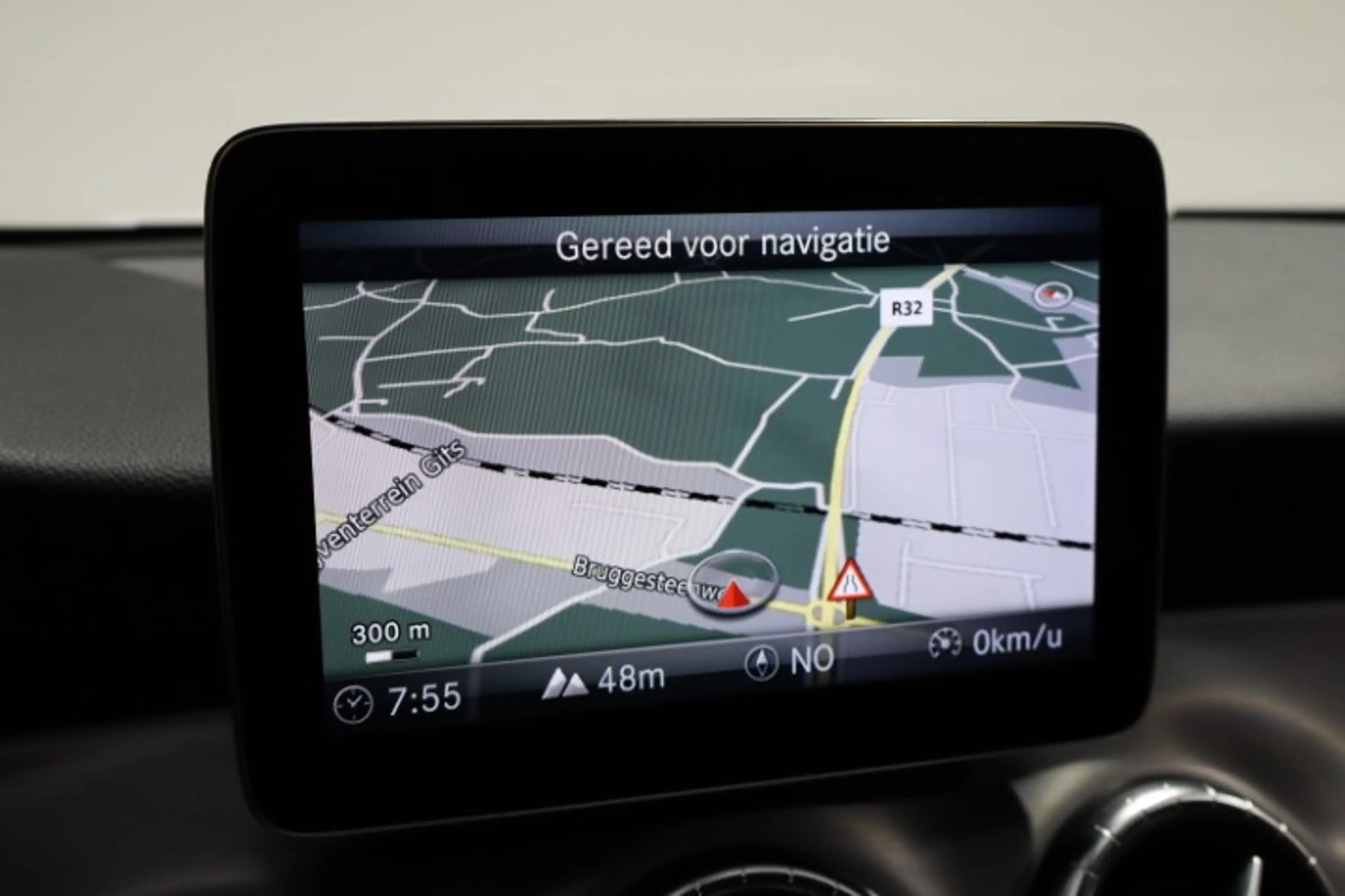 Mercedes-Benz CLA 180 CLA 180 AMG Pack — photo 17