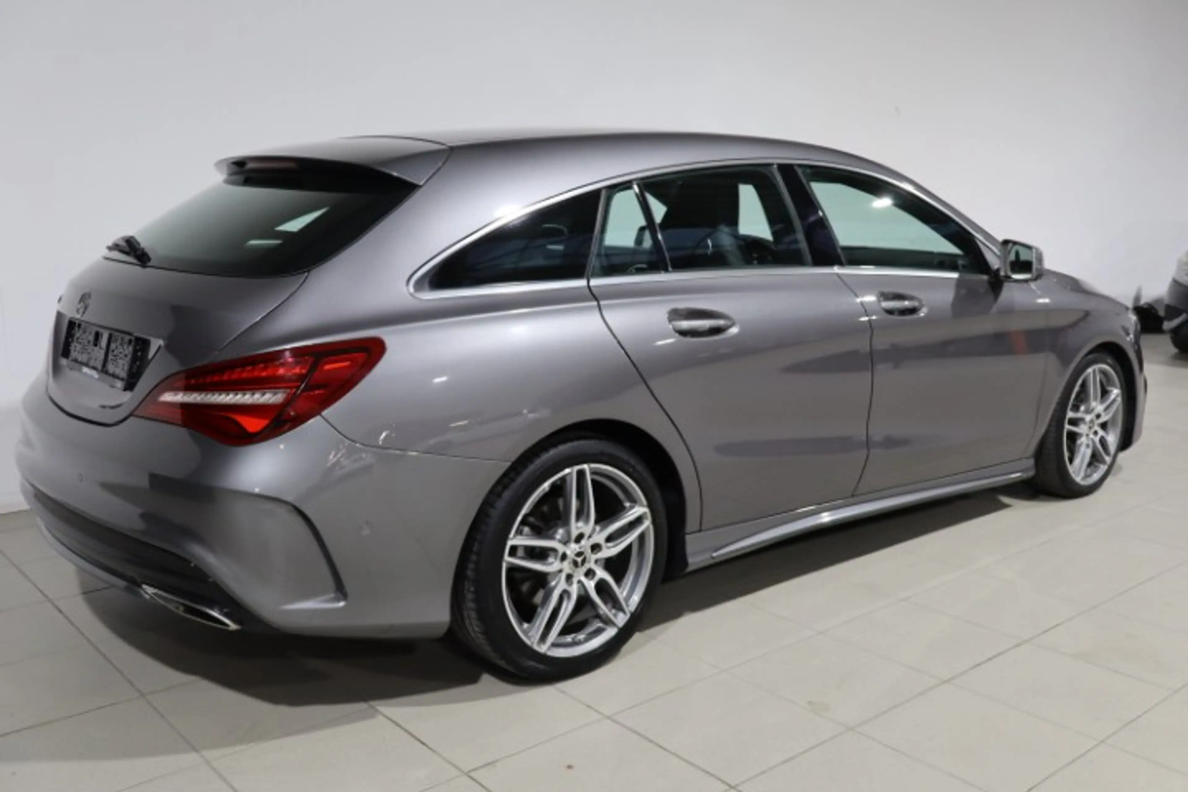 Mercedes-Benz CLA 180 CLA 180 AMG Pack — photo 7