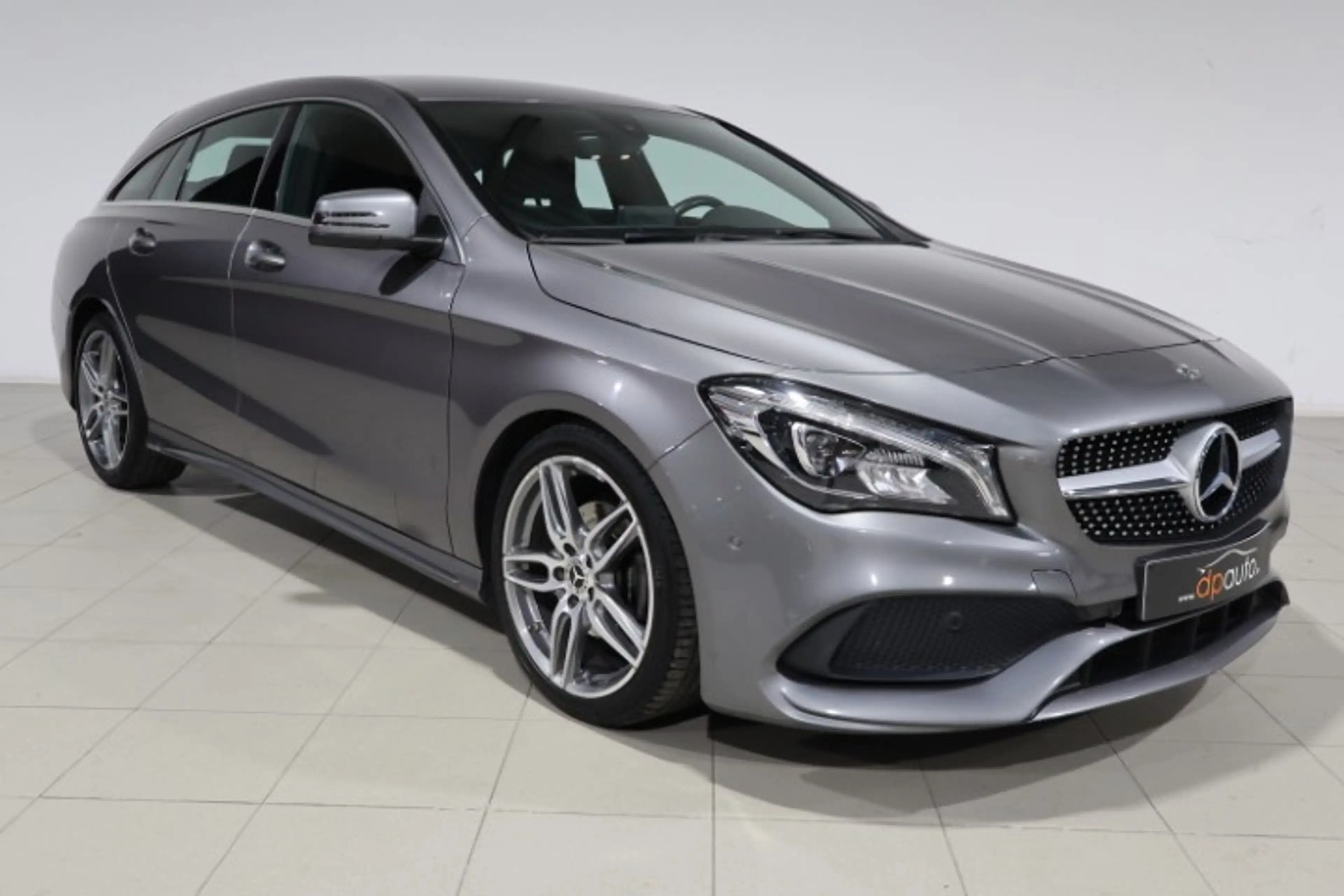 Mercedes-Benz CLA 180 CLA 180 AMG Pack — photo 2