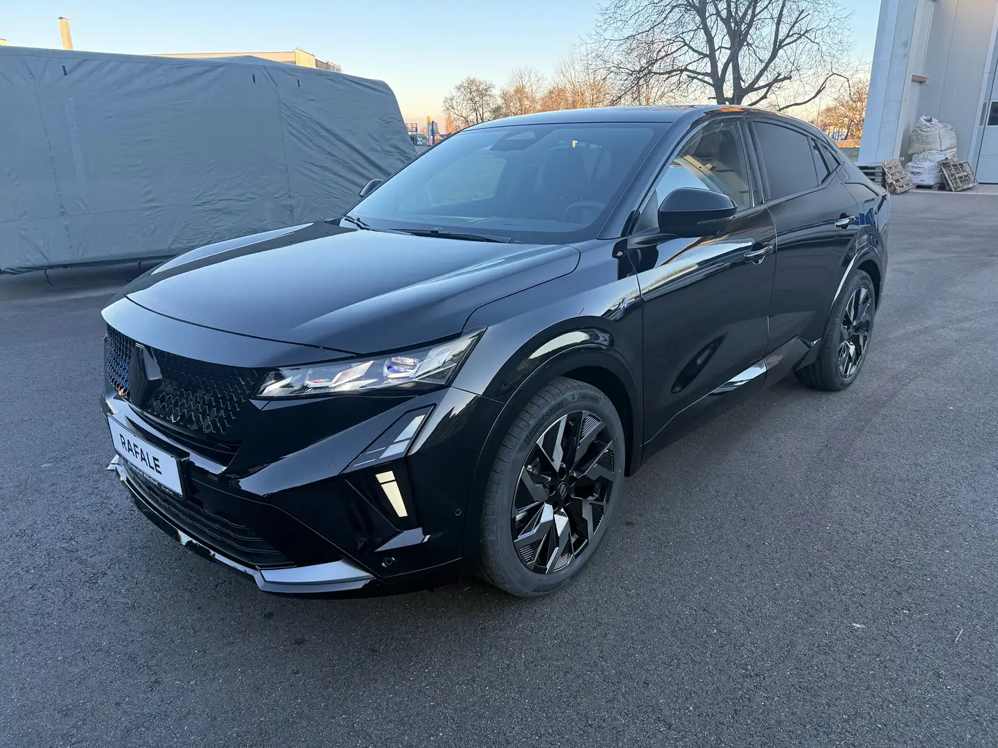 Renault Rafale Esprit Alpine Hyper Hybrid E-Tech 4x4 300PS Schwarz - 1