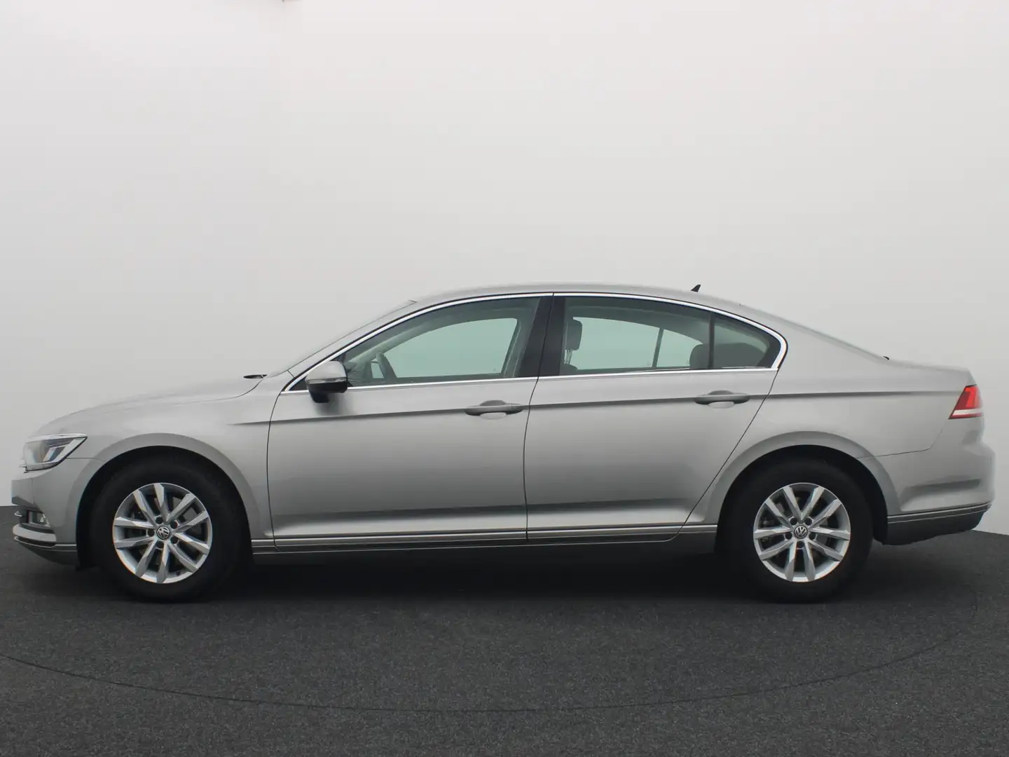 Volkswagen Passat 1.4 TSI ACT Comfortline FULL LED / NAVI / CLIMA / Gris - 2