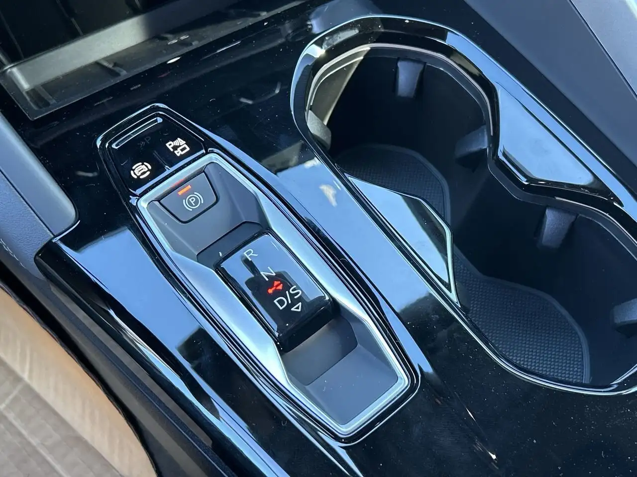 Audi Q5 снимка Audi Q5