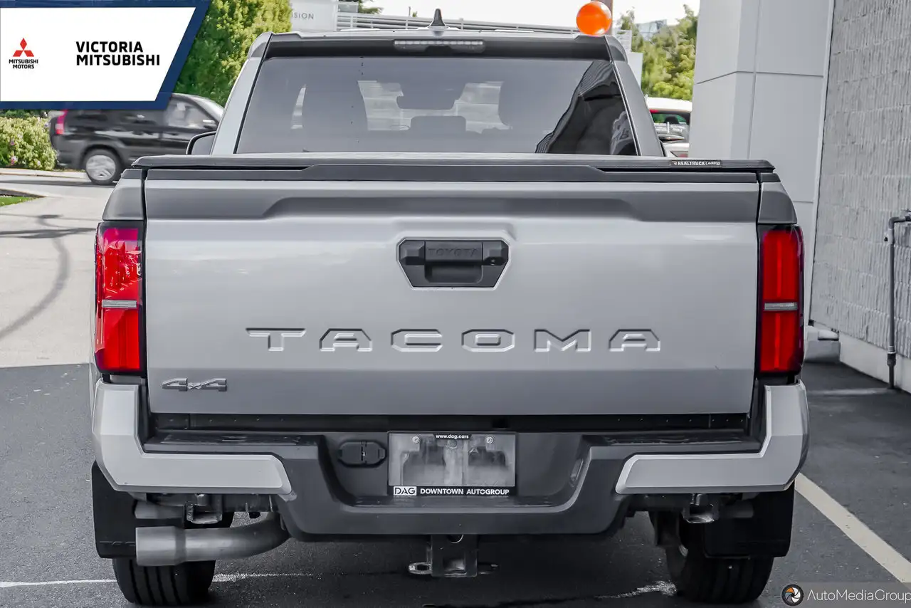 Toyota Tacoma снимка Toyota Tacoma