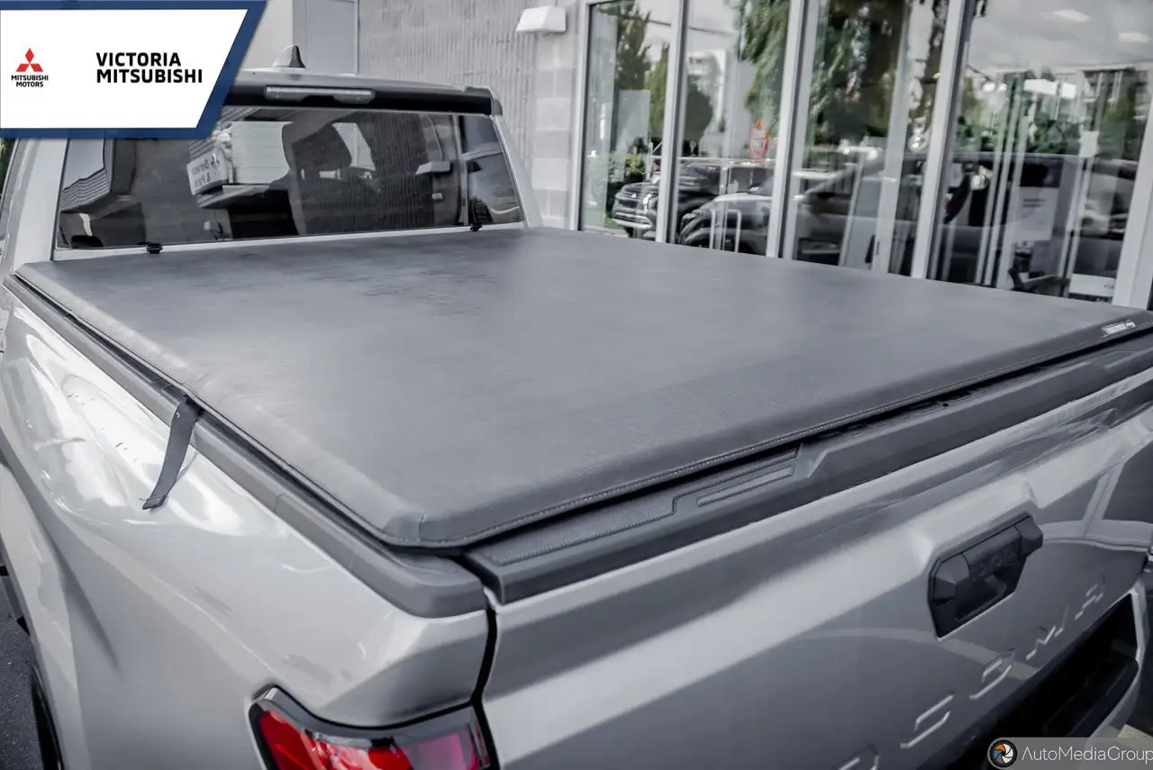 Toyota Tacoma снимка Toyota Tacoma