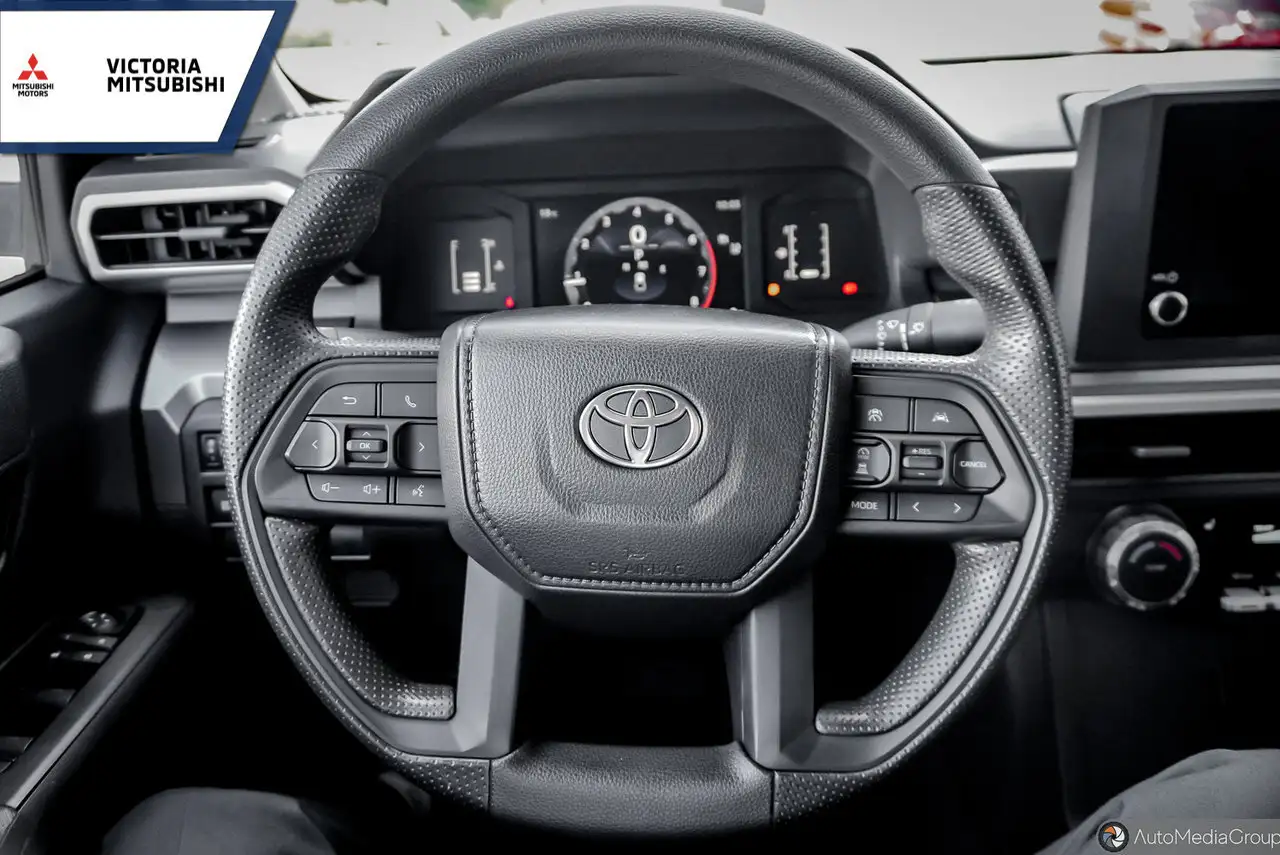 Toyota Tacoma снимка Toyota Tacoma
