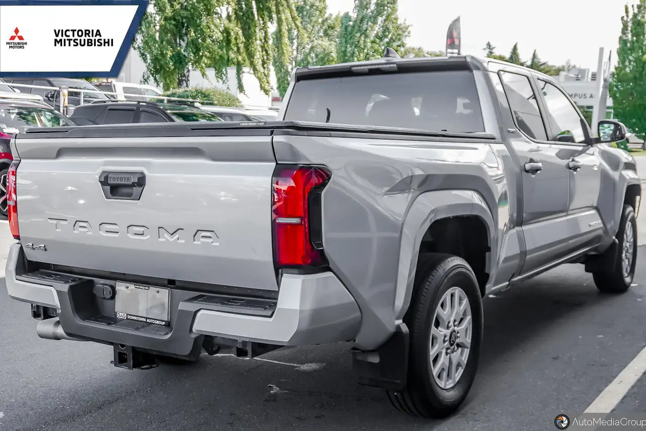 Toyota Tacoma снимка Toyota Tacoma