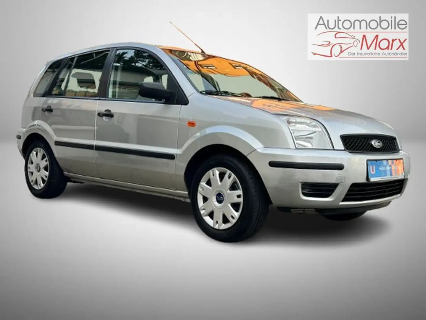 Ford Fusion TÜV&Service NEU,8-fach-bereift,Rentnerfahrzeug Silber - 1