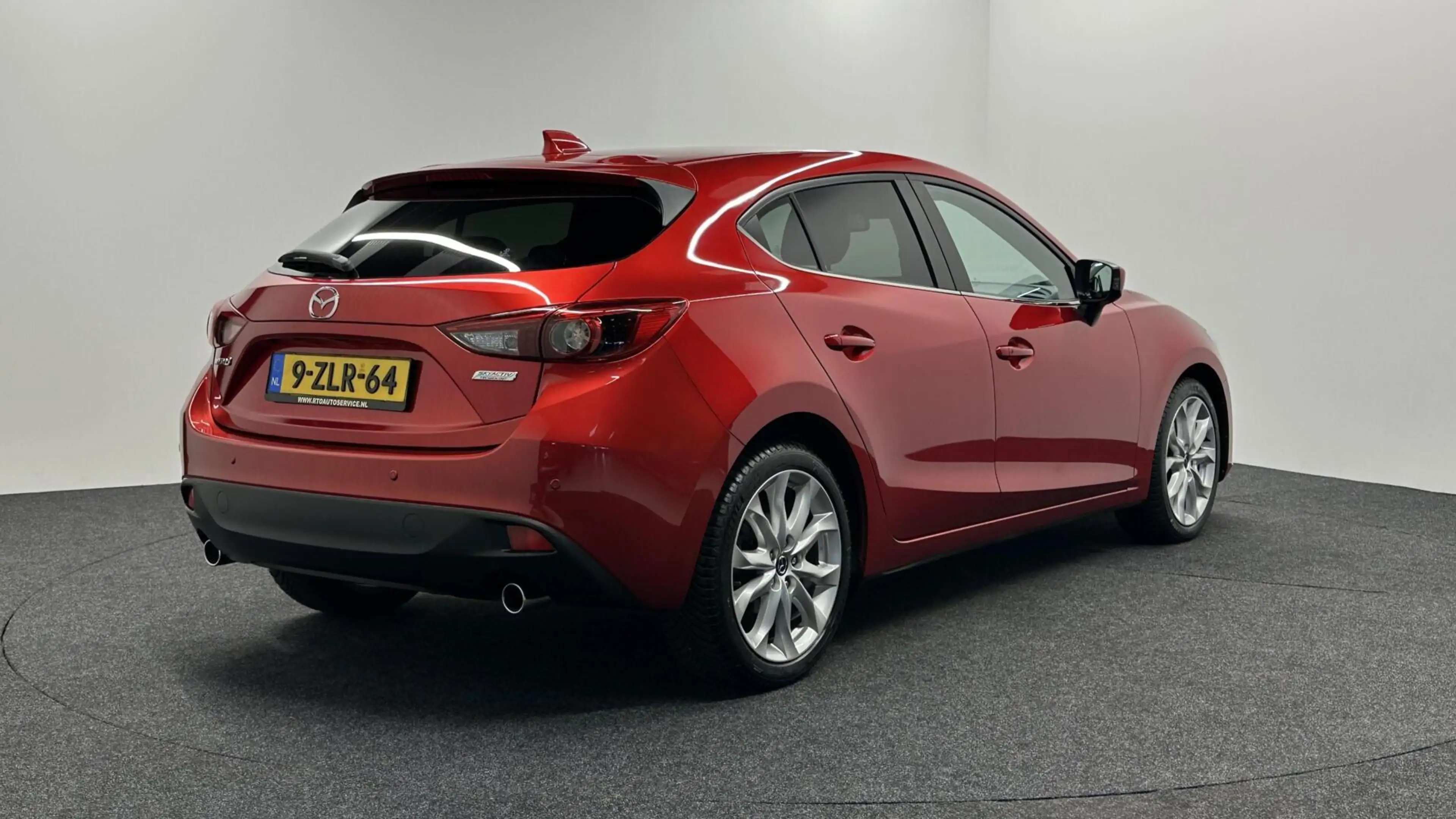 Mazda 3 2.0 GT-M LEER NAVI CARPLAY ECC CRUISE LM 102000KM — photo 5