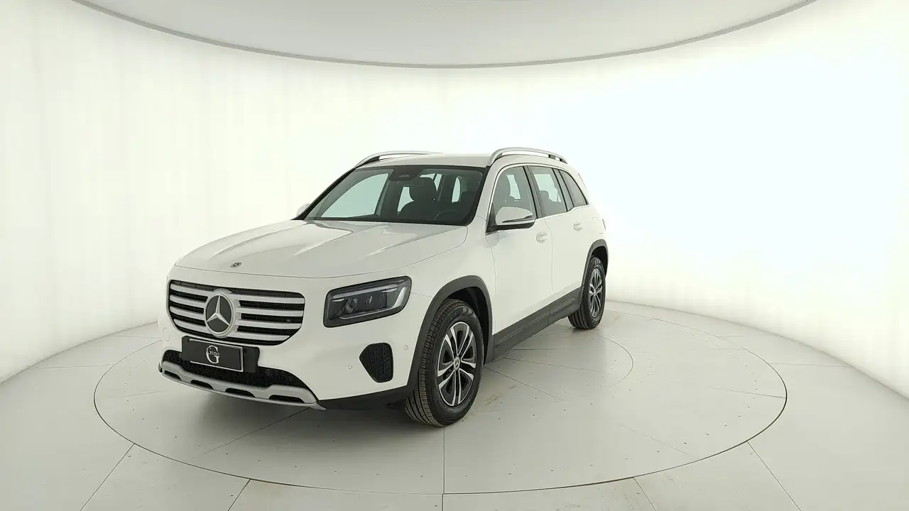 Mercedes-Benz GLB 180