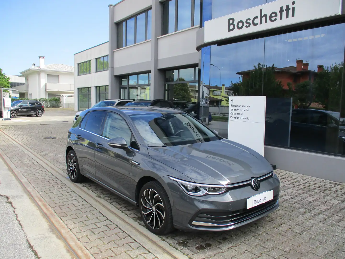 Volkswagen Golf 1.5 TSI Style 130cv Gris - 2