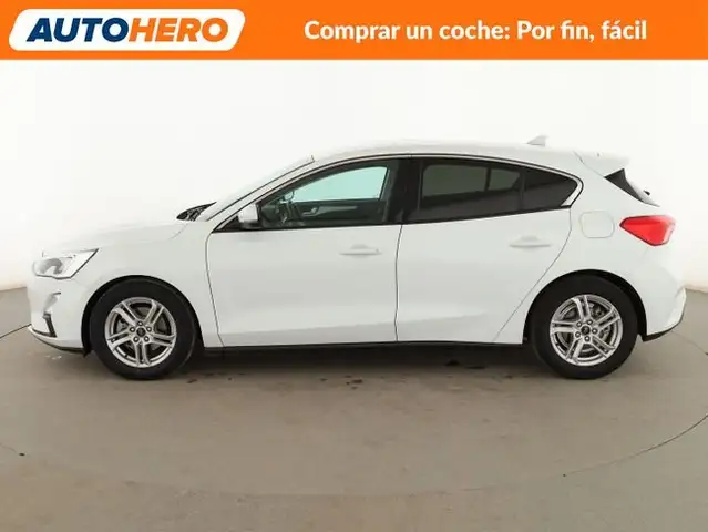 Ford Focus view 3