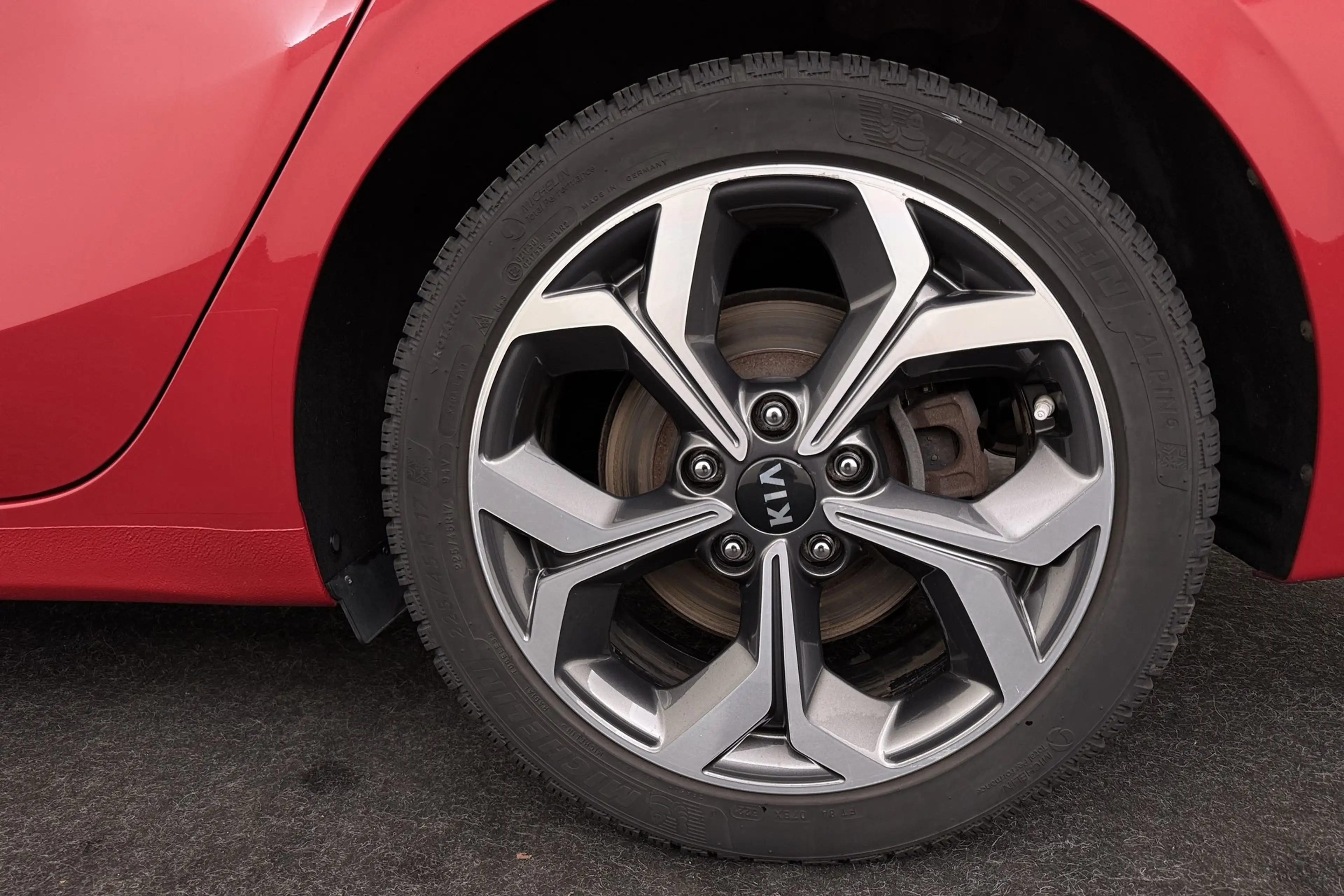 Kia Ceed SW / cee'd SW SENCE 1.6 PHEV DCT + A/T + GPS + CARPLAY + HALF/LE — photo 15