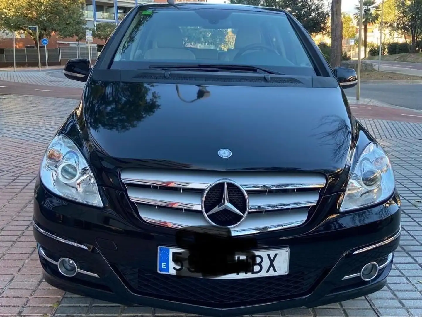 Mercedes-Benz B 180 Negro - 2