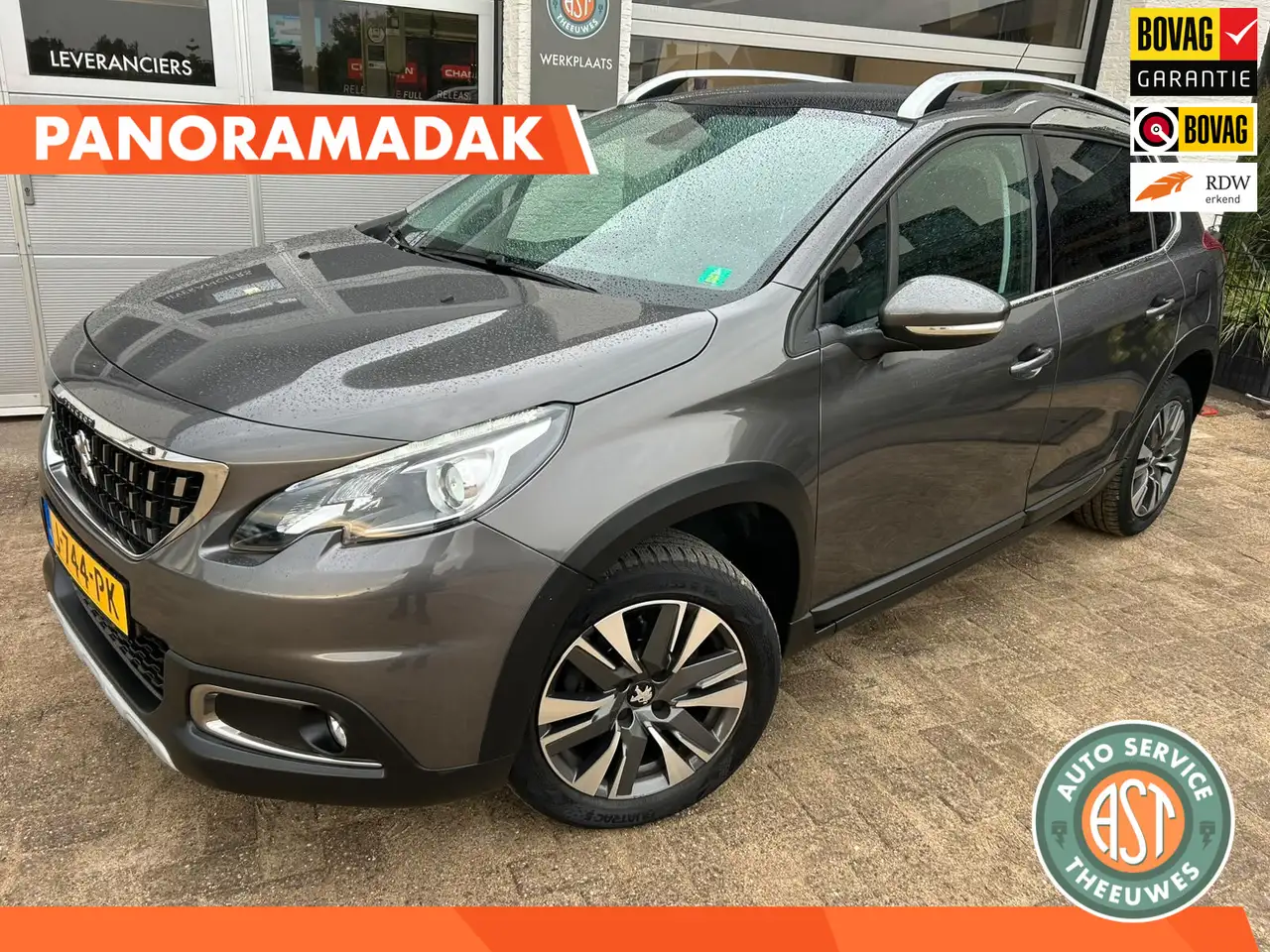 Peugeot 2008 1.2 PureTech Allure PANODAK|NAVI|CRUISE|HALF LEER — photo 1 of 28