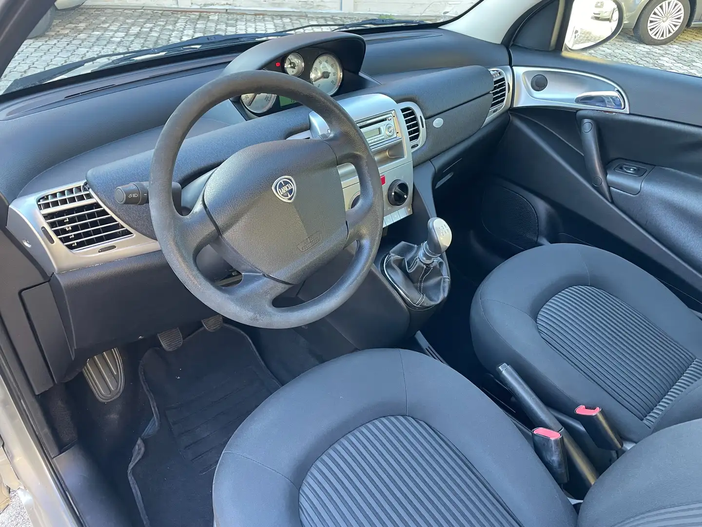 Lancia Ypsilon Ypsilon 1.2 Diva 69cv KM REALI IDONEA NEOPATENTATI Argent - 2