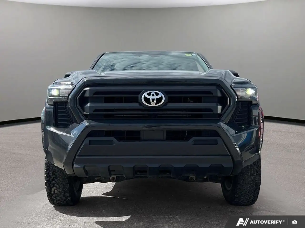 Toyota Tacoma снимка Toyota Tacoma