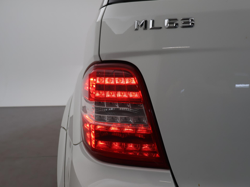 Mercedes-Benz ML 63 AMG M-klasse 510 PK V8 FACELIFT MODEL + 22 INCH LMV | — photo 31