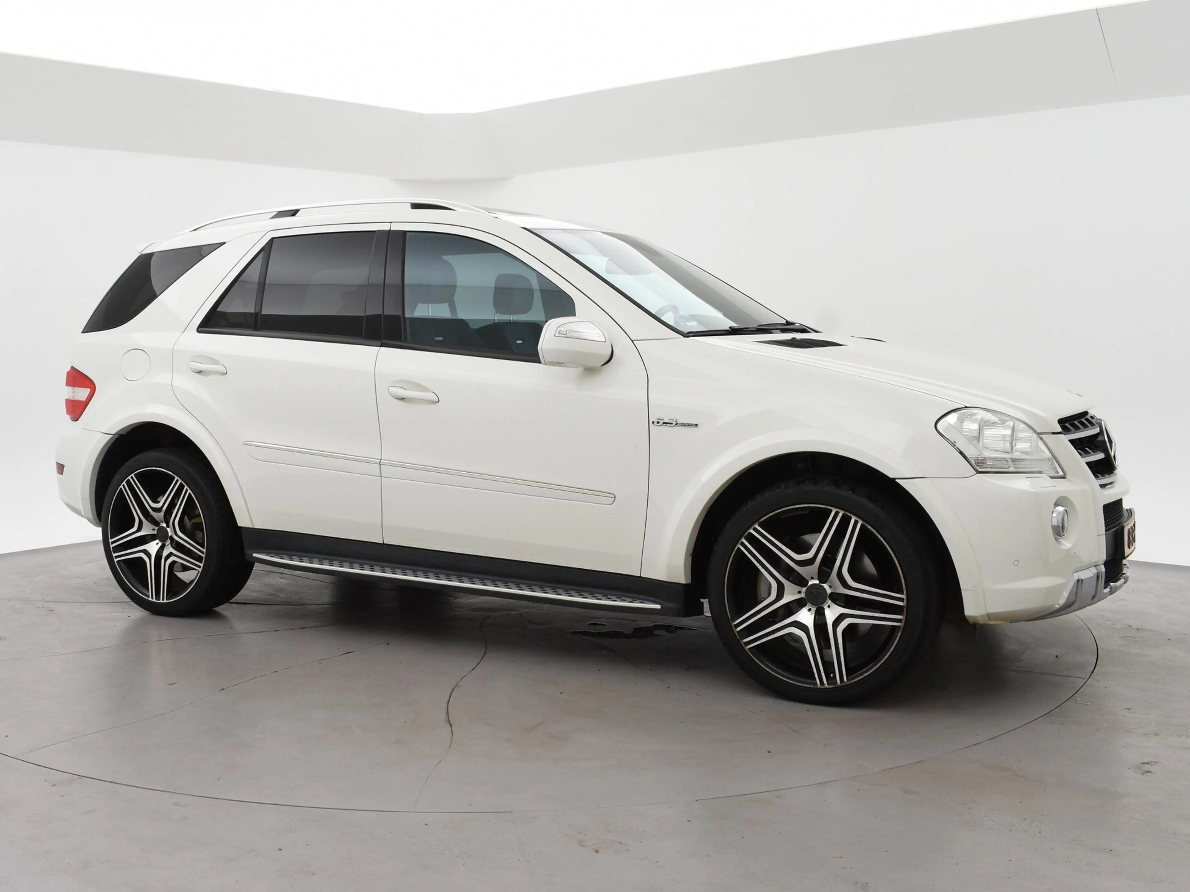 Mercedes-Benz ML 63 AMG M-klasse 510 PK V8 FACELIFT MODEL + 22 INCH LMV | — photo 20