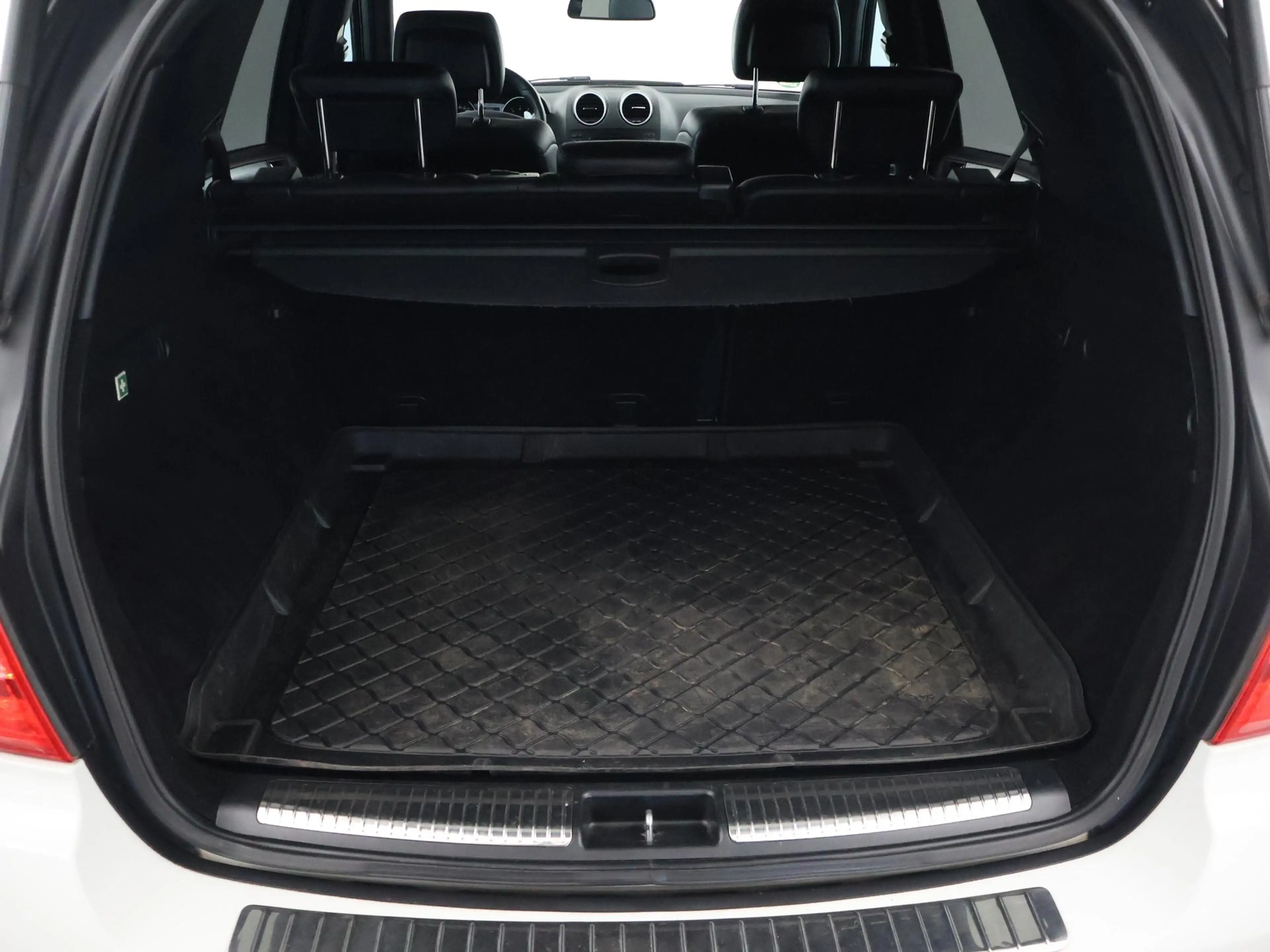 Mercedes-Benz ML 63 AMG M-klasse 510 PK V8 FACELIFT MODEL + 22 INCH LMV | — photo 38