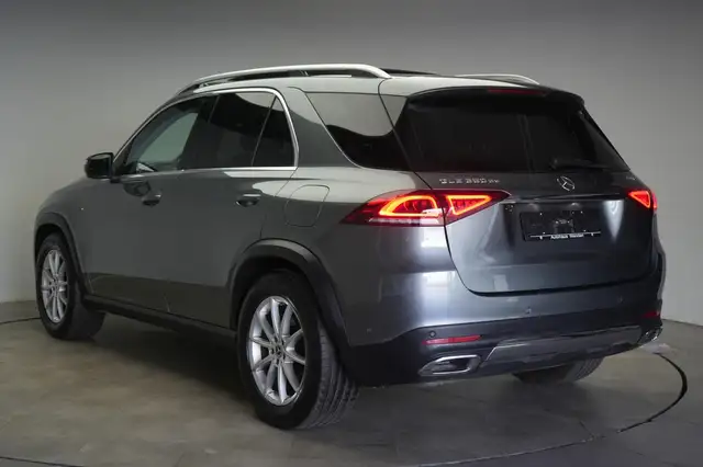 Mercedes-Benz Gle view 4