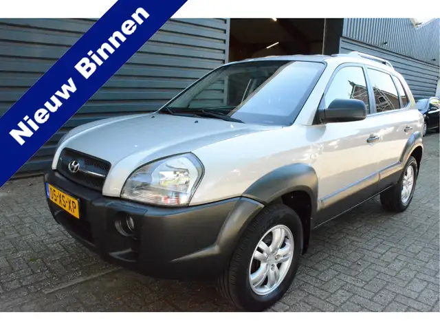 Hyundai TUCSON 2.0i Dynamic|Airco|Trekhaak|Nieuwstaat