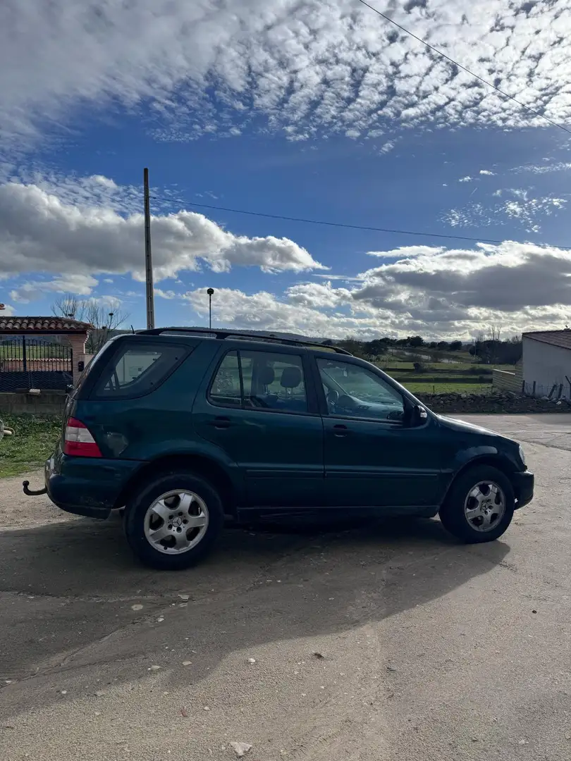 Mercedes-Benz ML 230 - 1