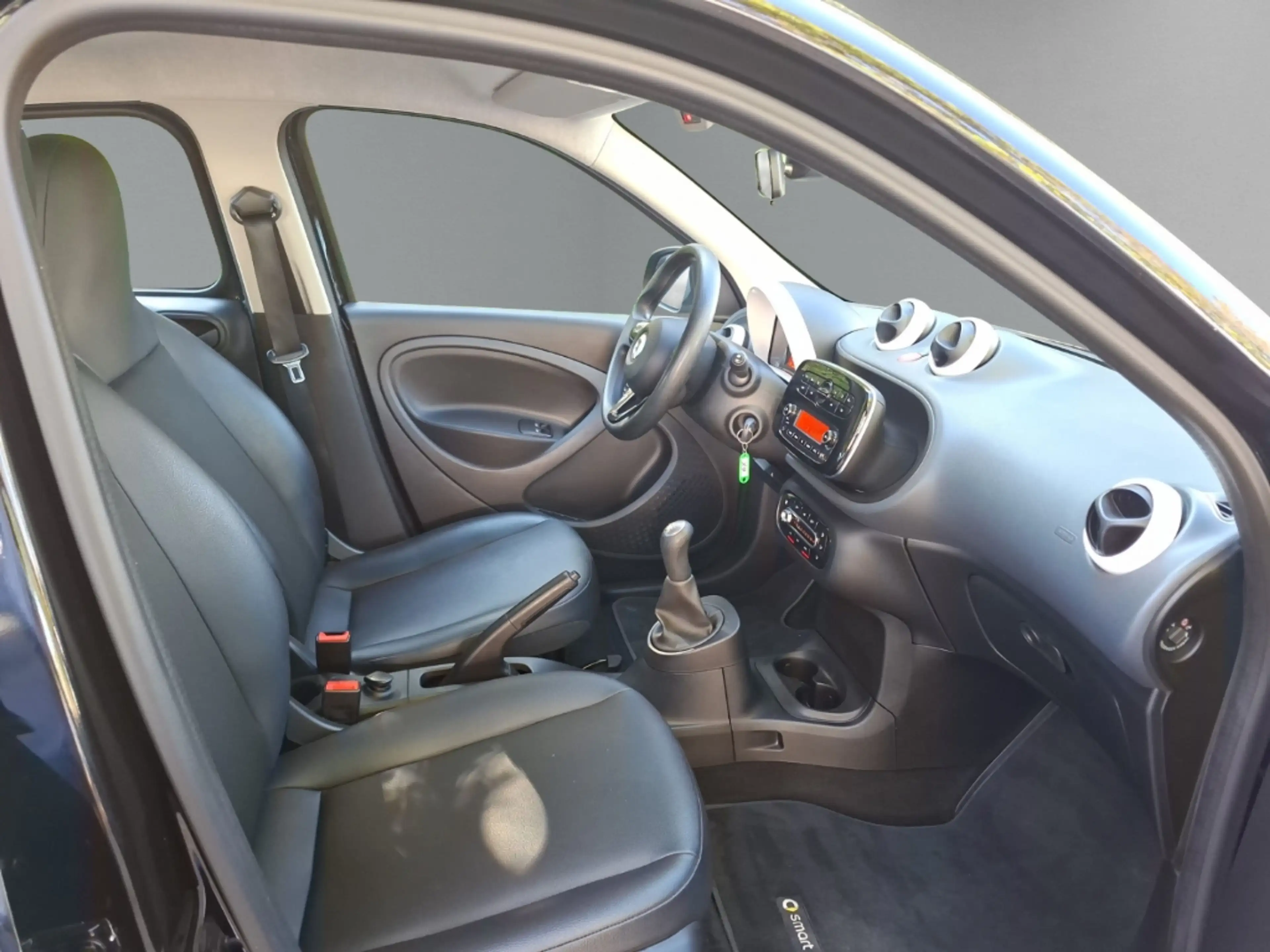 smart forFour Basis 52 kW Klimaautom SHZ Temp Berganfahrass. GA — photo 12