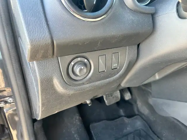 Dacia Sandero view 13