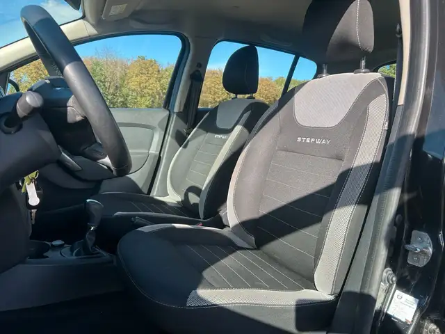Dacia Sandero view 15