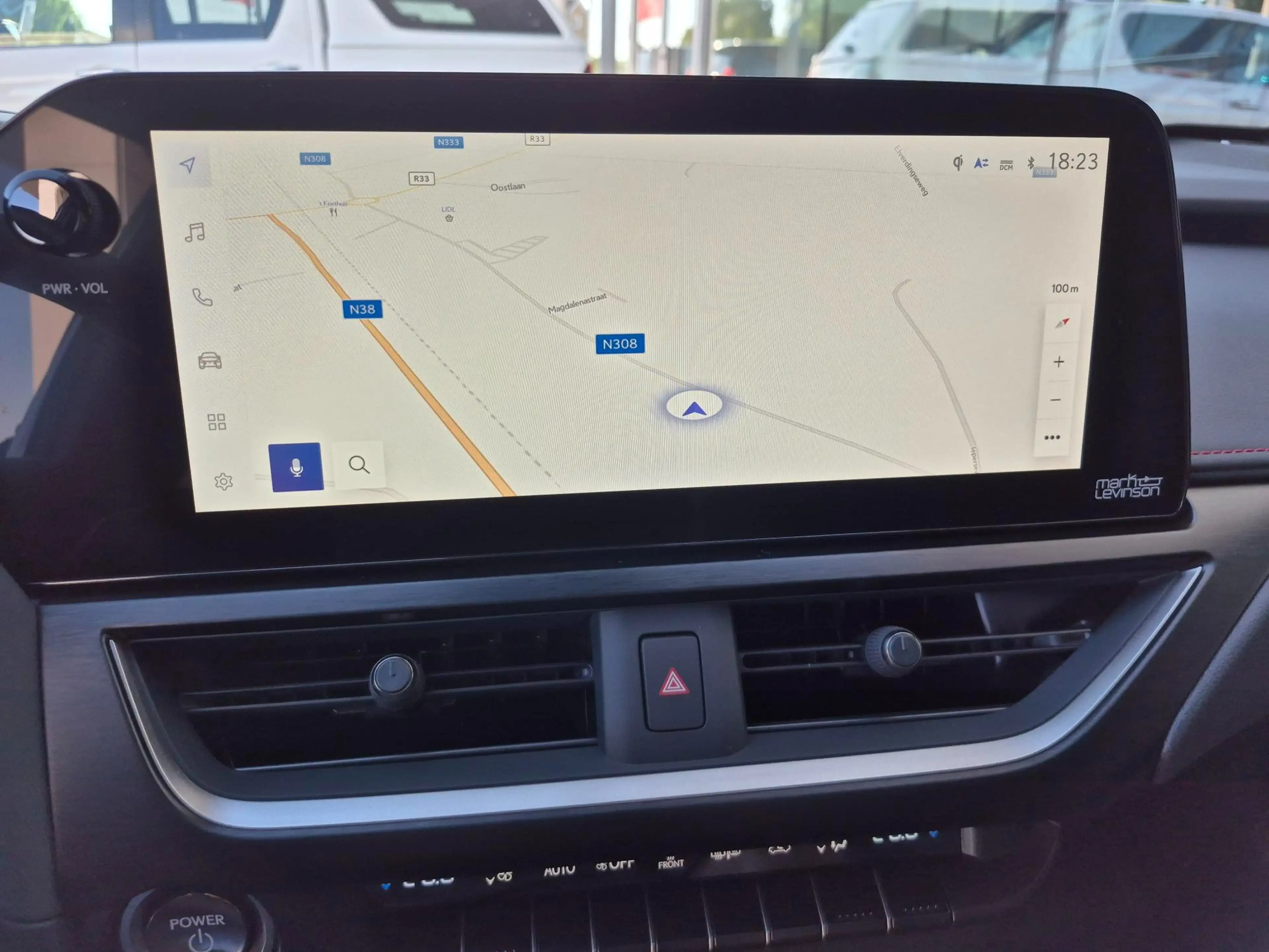 Lexus UX 250h AWD F-SPORT LINE +Open dak +Mark Levinson +360° — photo 14