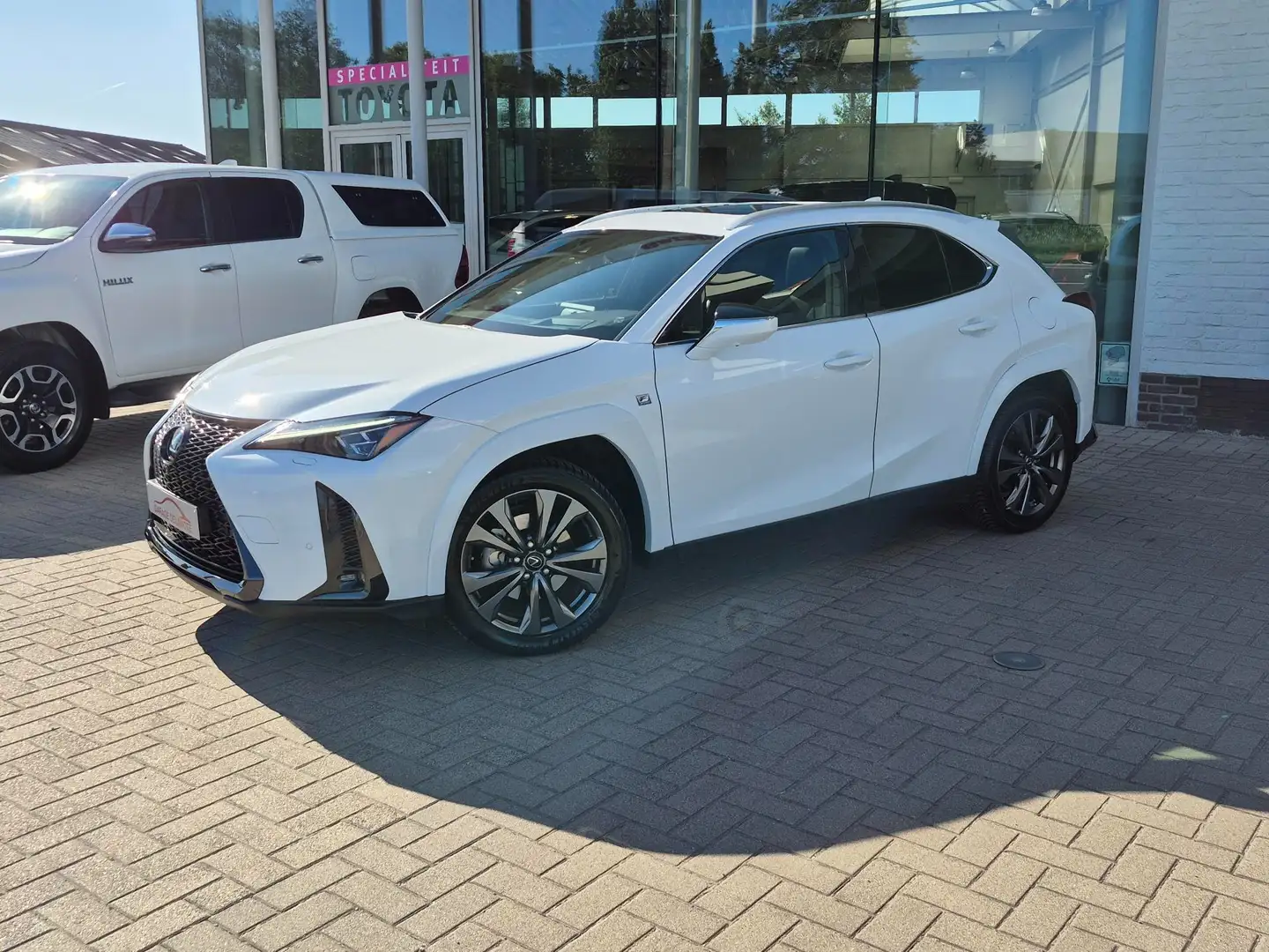 Lexus UX 250h AWD F-SPORT LINE +Open dak +Mark Levinson +360° Blanc - 2