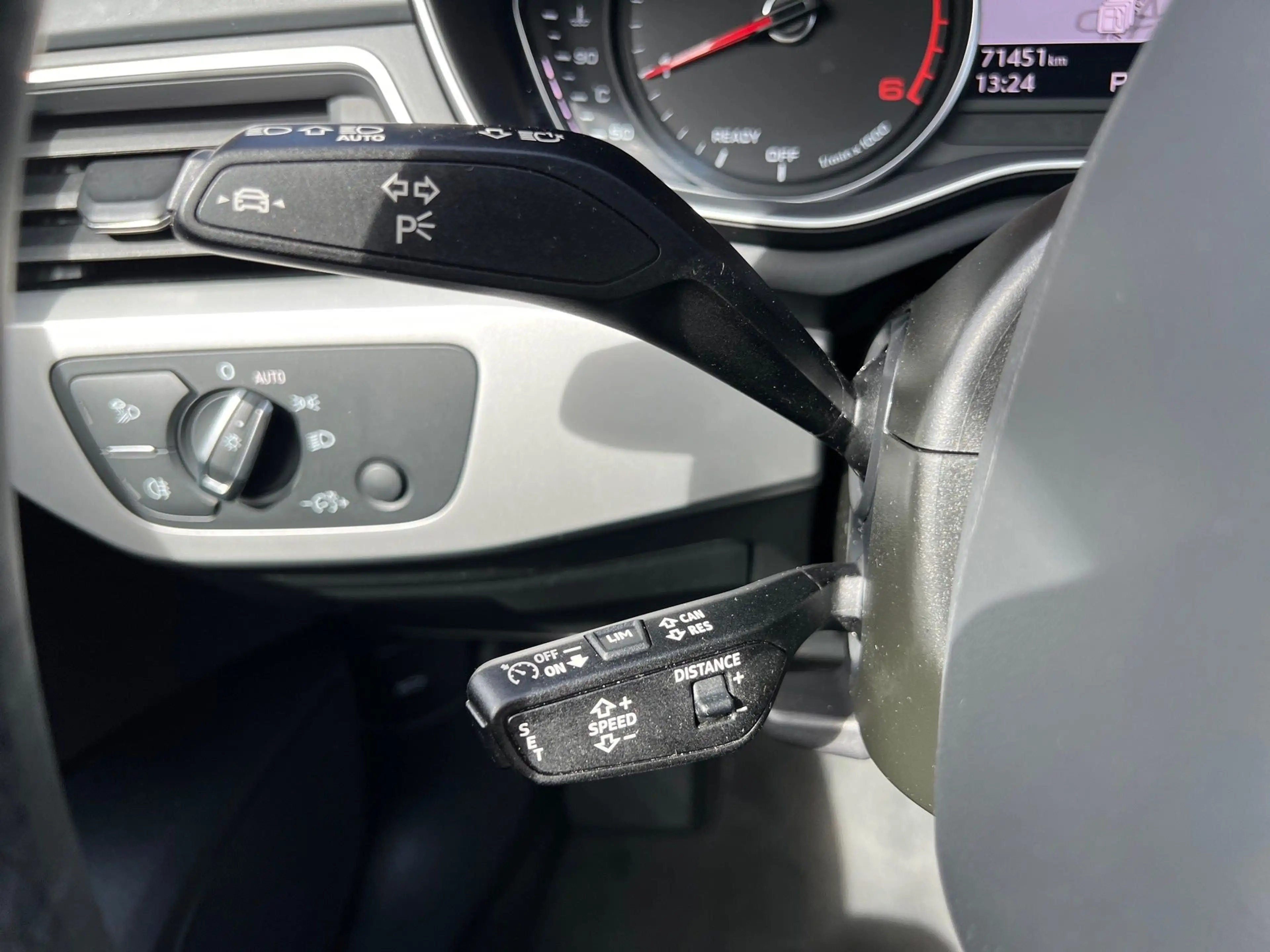 Audi A4 Avant 35 TDI advanced S-tronic | NP: €63.400 — photo 44