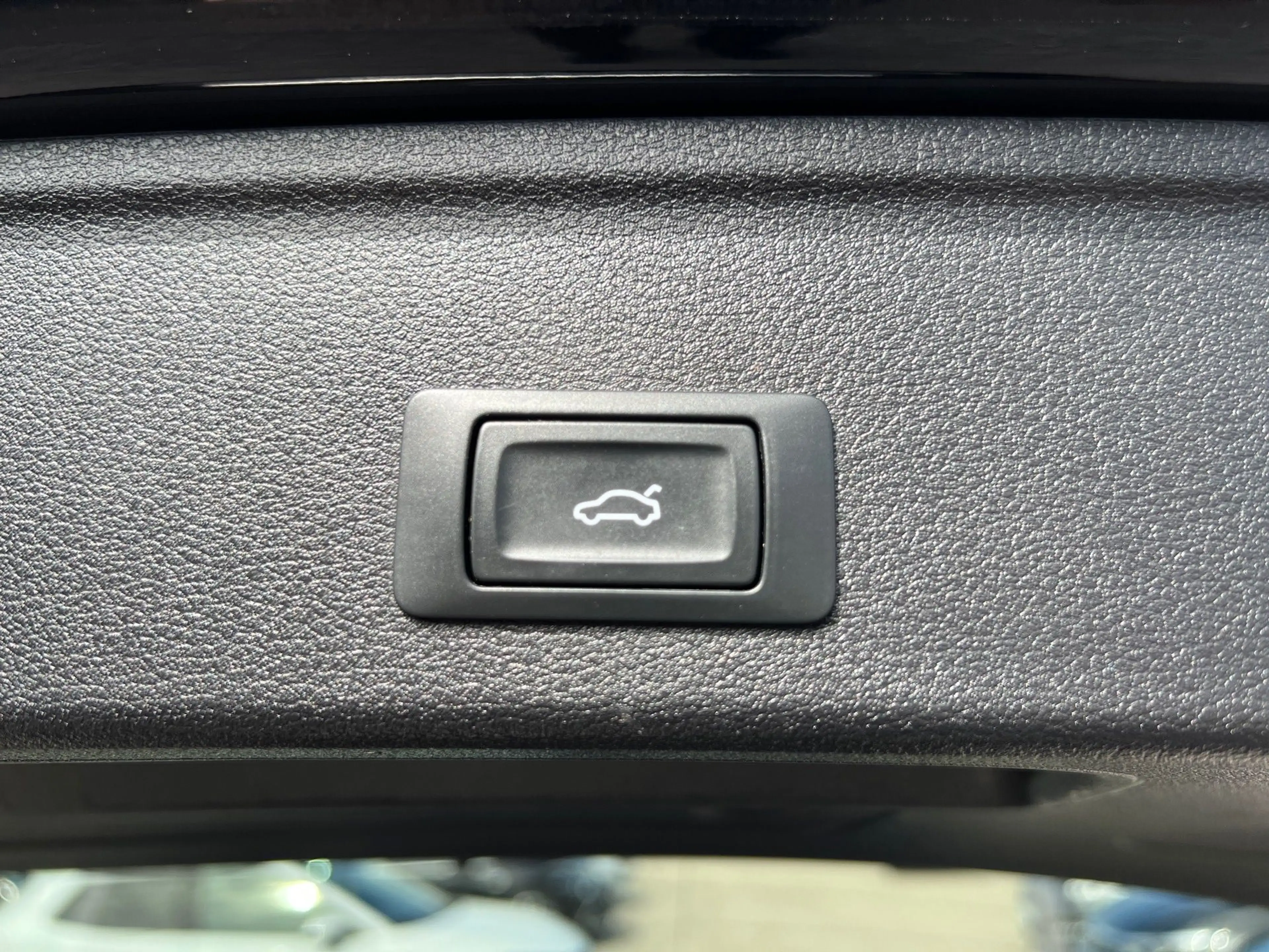 Audi A4 Avant 35 TDI advanced S-tronic | NP: €63.400 — photo 39
